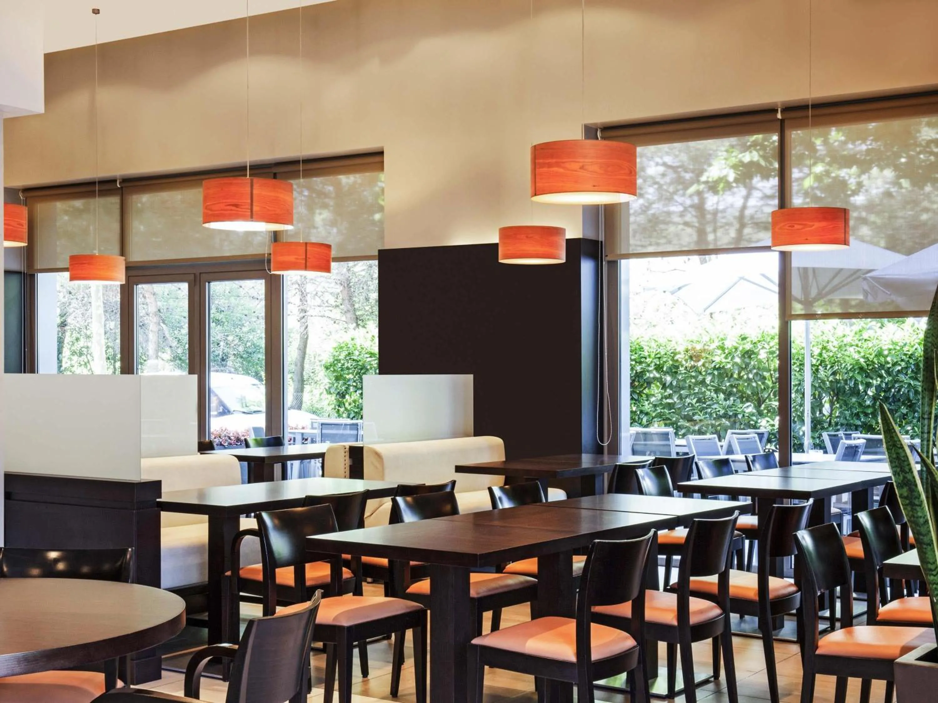 Lounge or bar in Ibis Barcelona Mollet