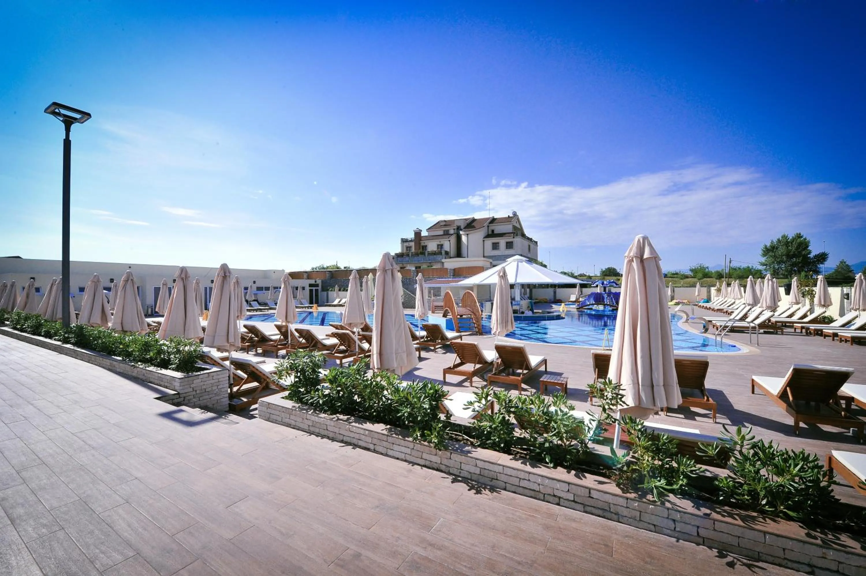 Swimming pool in Hotel Aria
