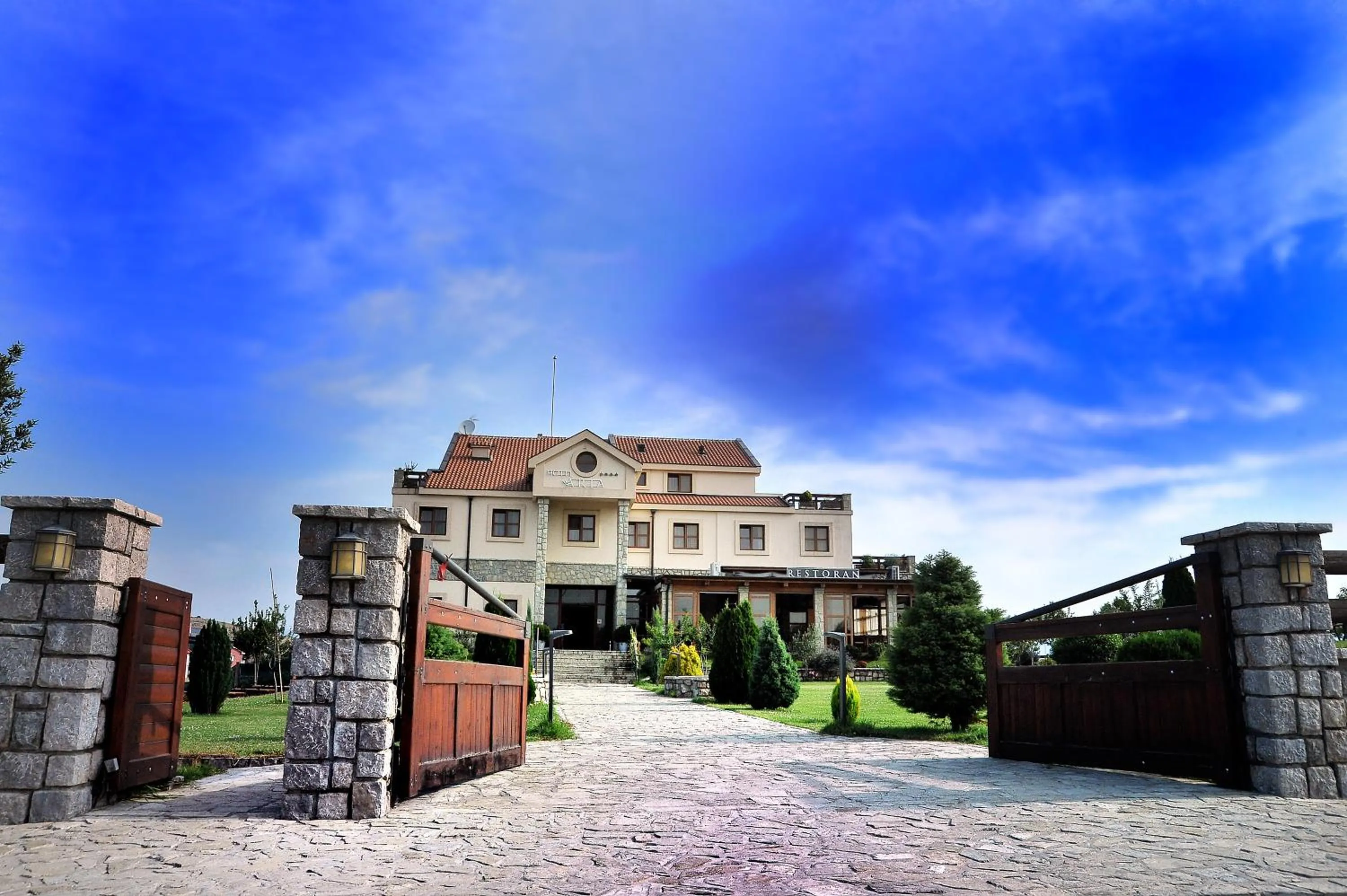 Facade/entrance in Hotel Aria