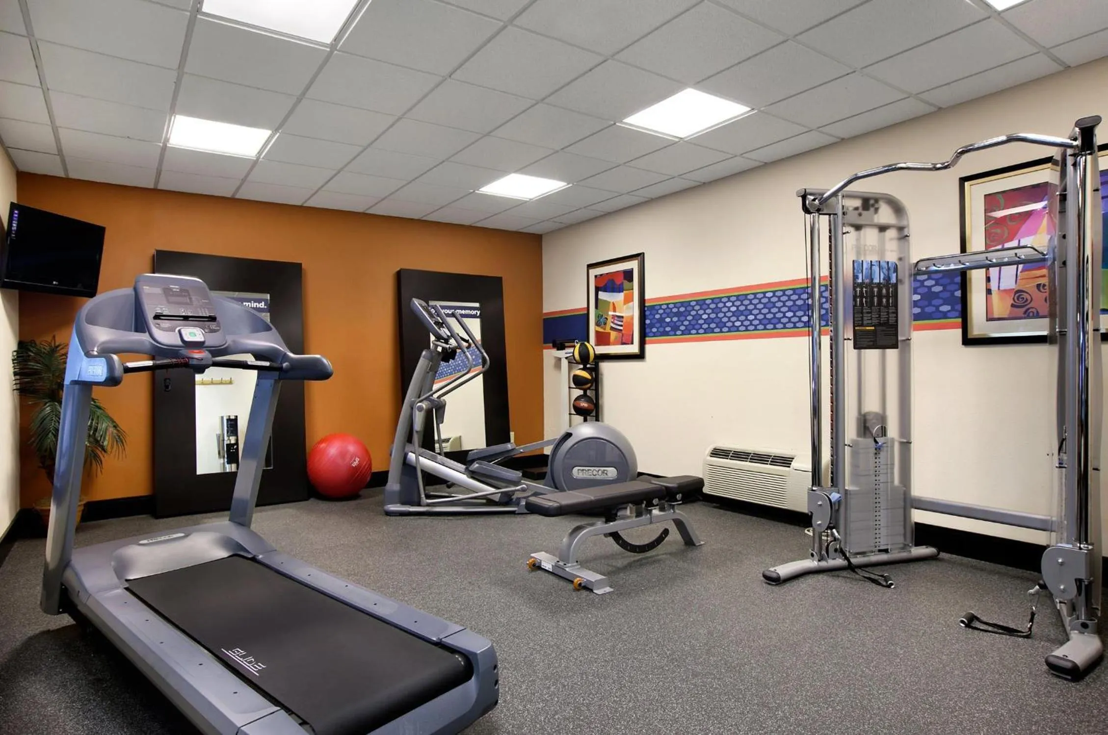 Fitness centre/facilities in Hampton Inn Atlanta-Stockbridge