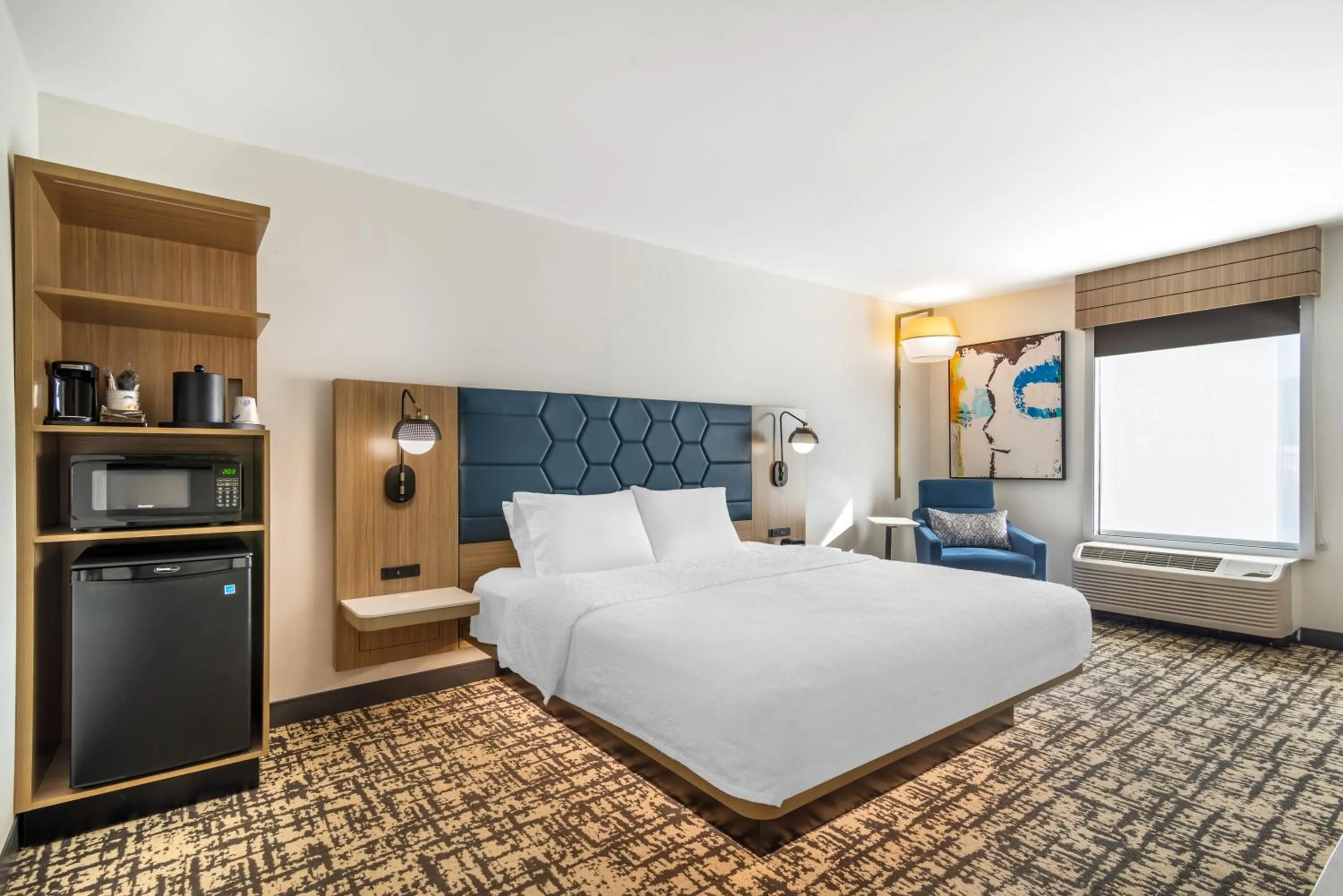 Bedroom, Bed in Hampton Inn Atlanta-Stockbridge