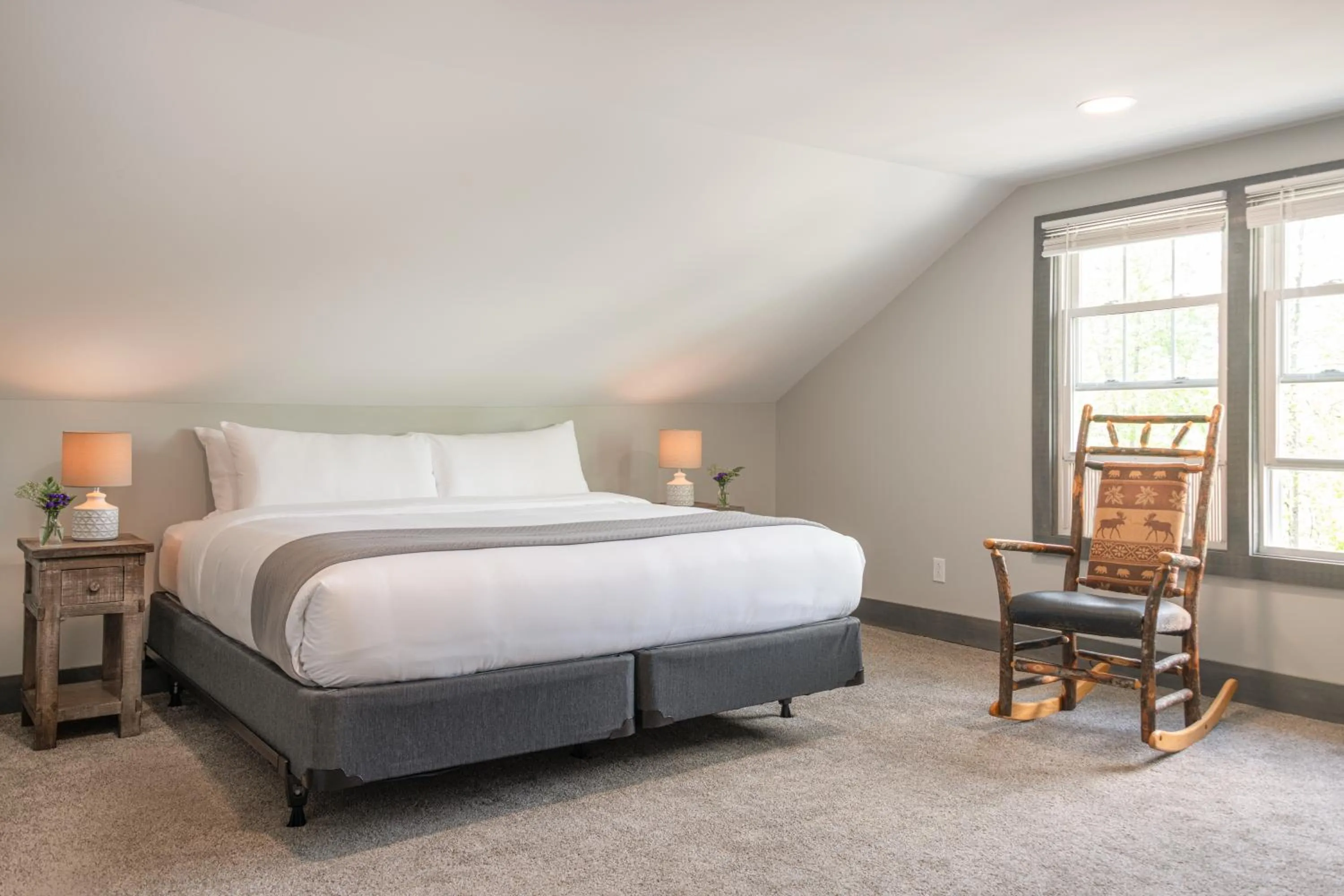 Bedroom, Bed in Lake Bomoseen Lodge