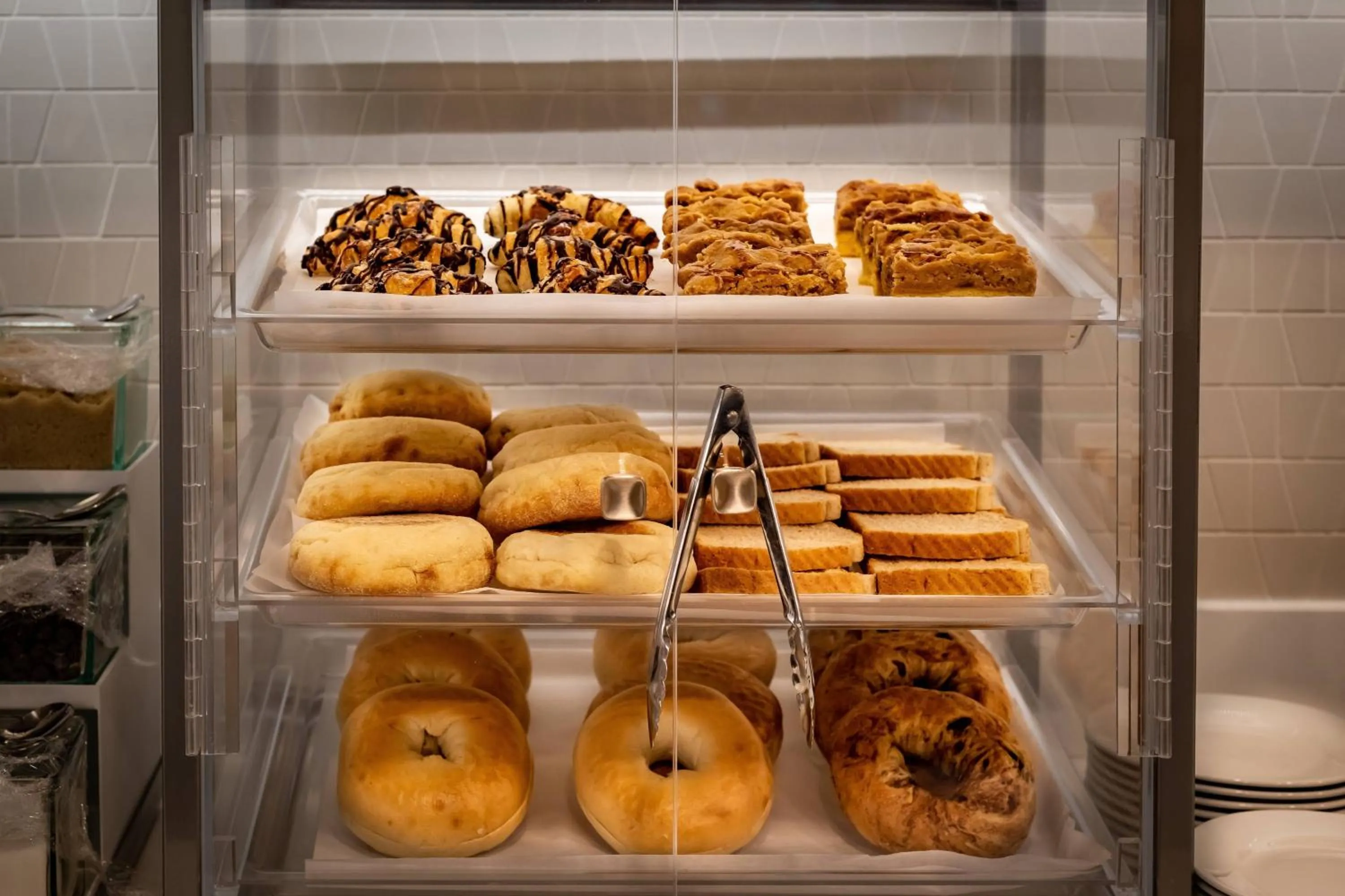 Breakfast in Residence Inn by Marriott Dallas at The Canyon