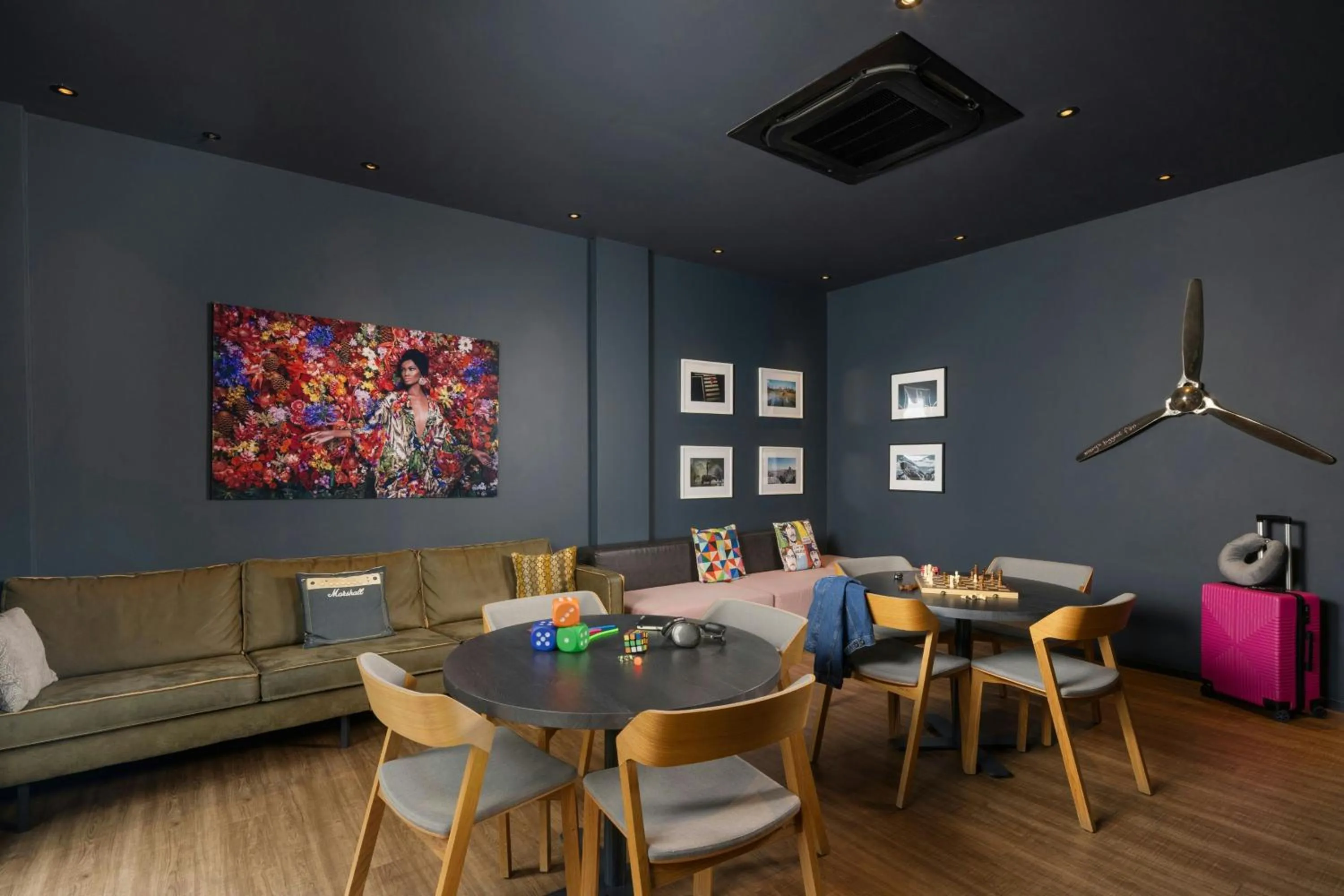 Meeting/conference room in Moxy London Heathrow Airport