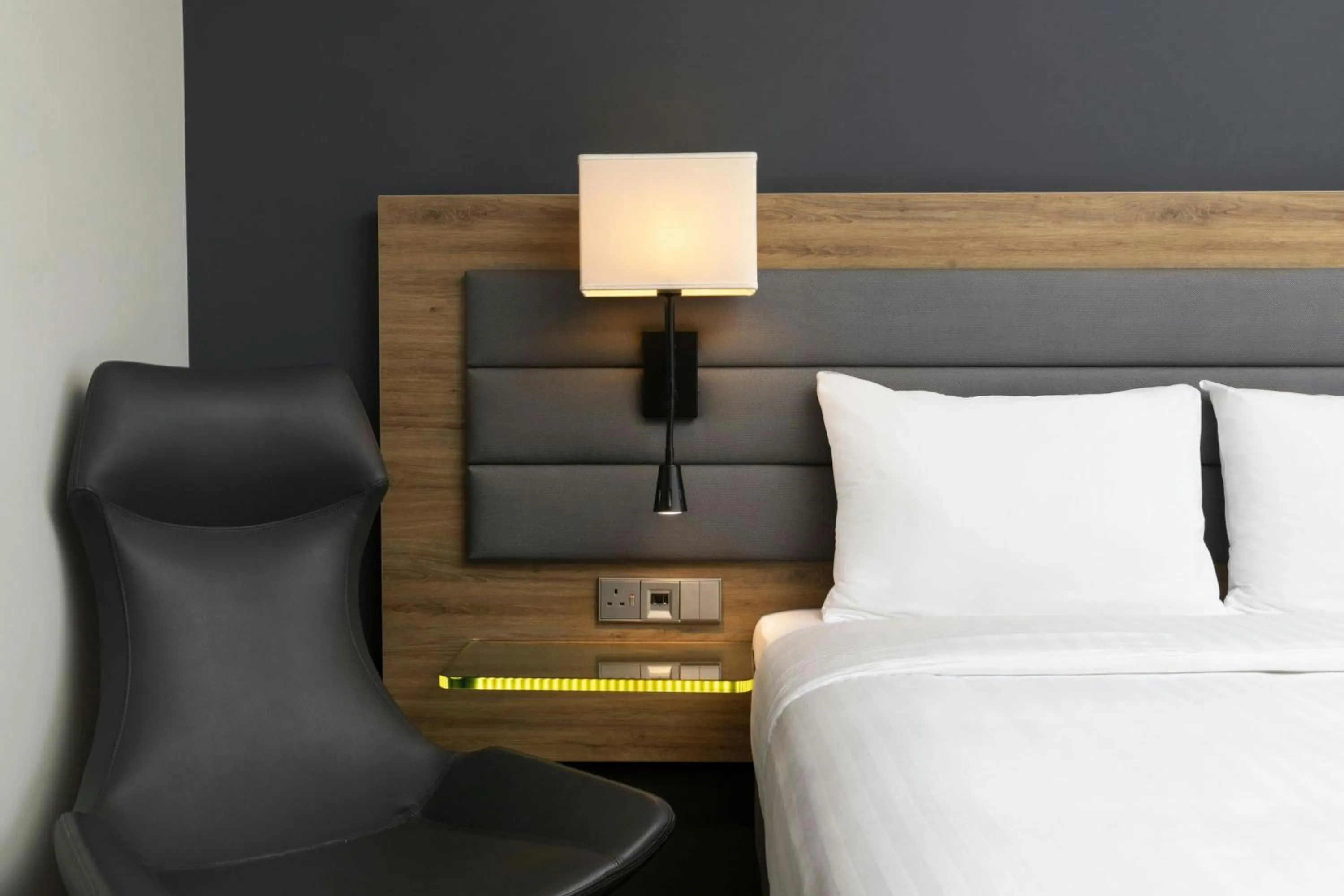 Photo of the whole room, Bed in Moxy London Heathrow Airport