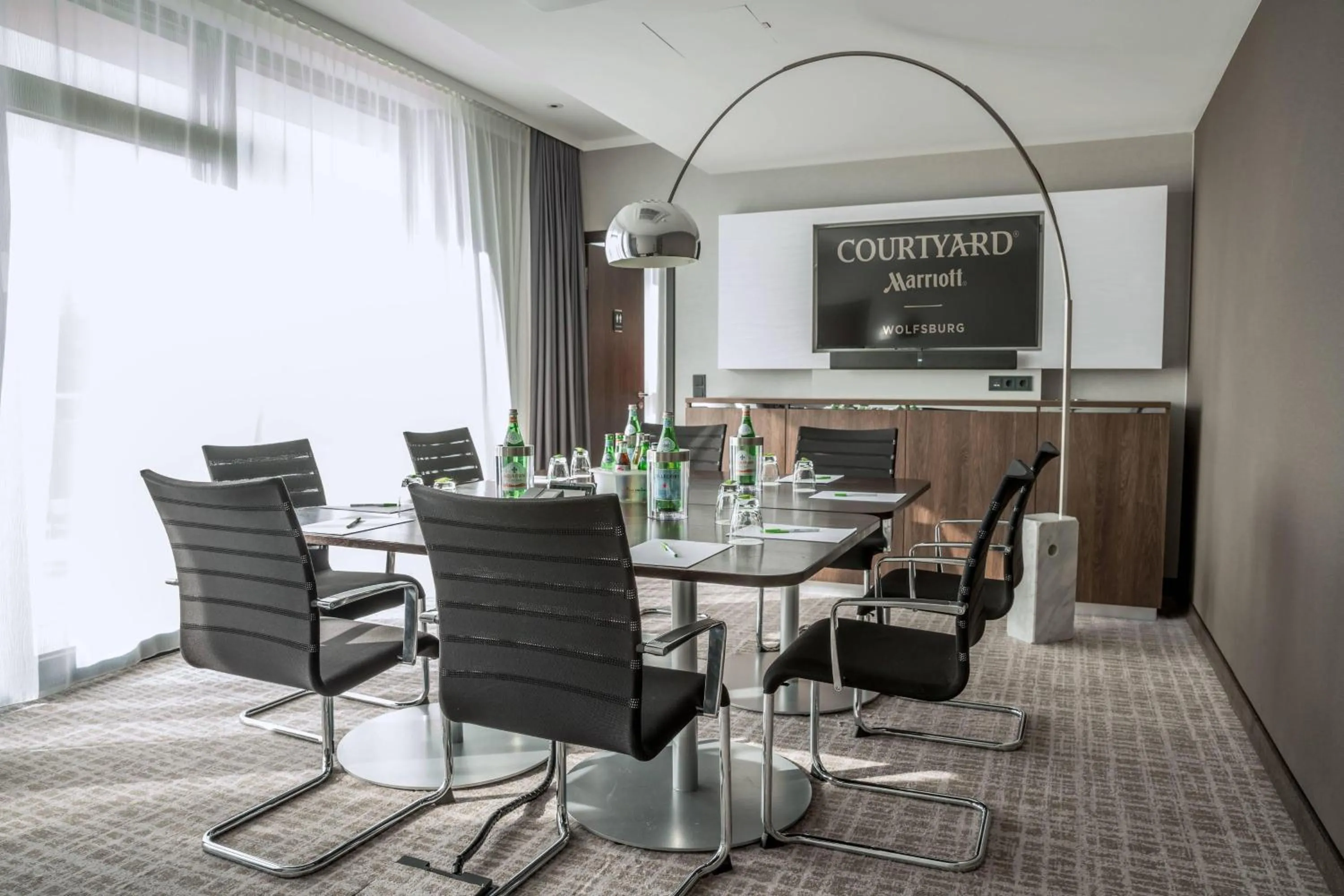 Meeting/conference room in Courtyard by Marriott Wolfsburg