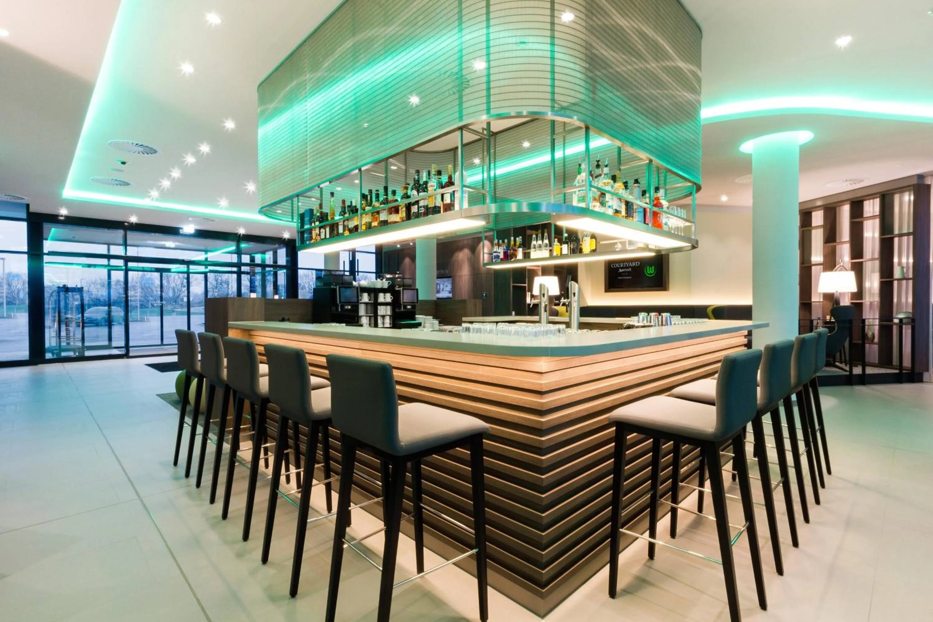 Lounge or bar in Courtyard by Marriott Wolfsburg