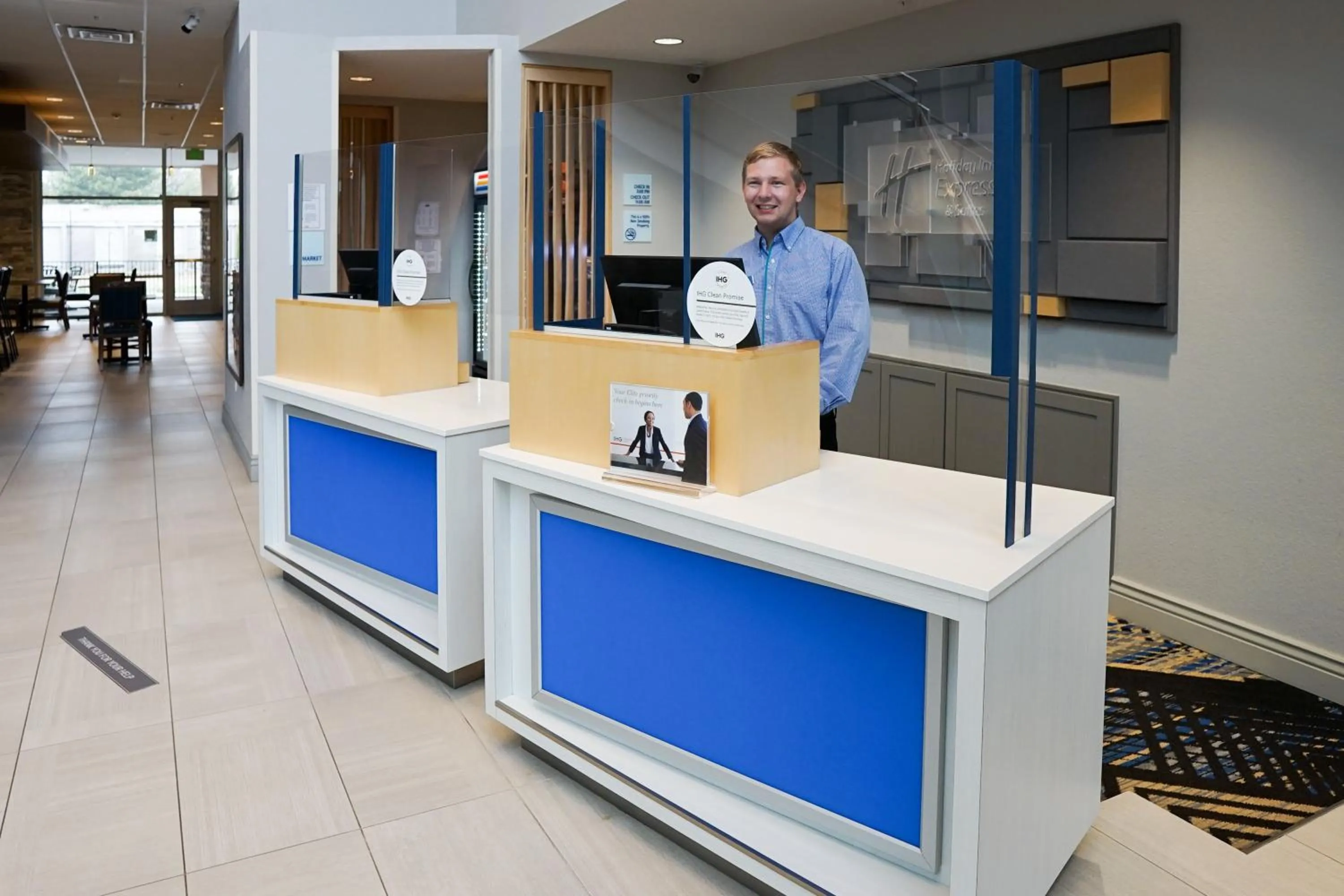 Property building in Holiday Inn Express & Suites - Aurora Medical Campus by IHG