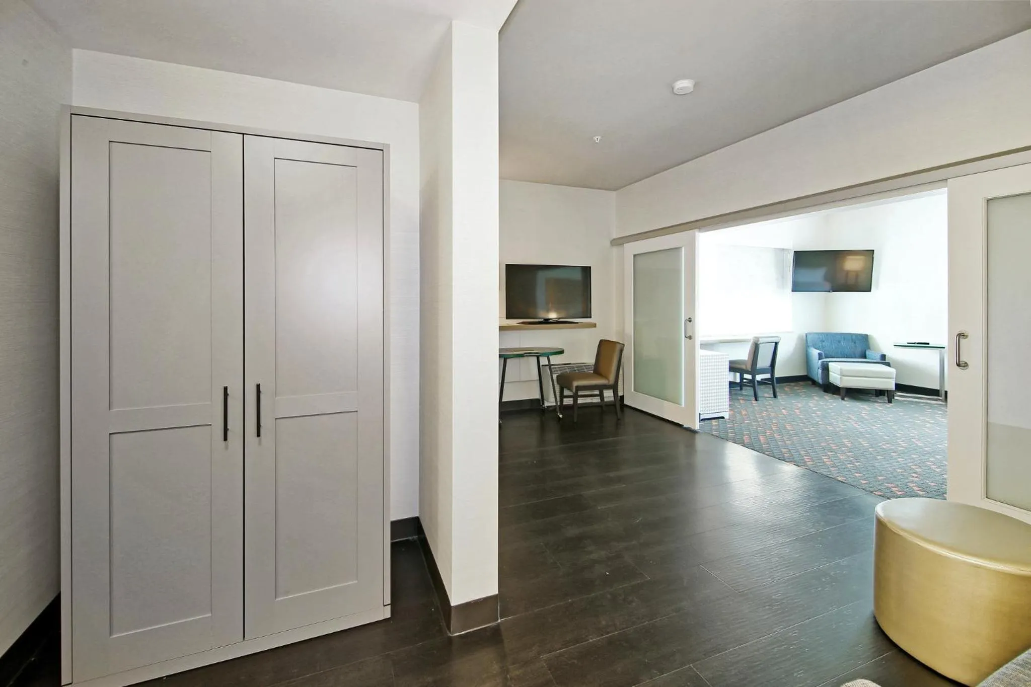 Photo of the whole room in Holiday Inn Hotel & Suites - Calgary Airport North by IHG