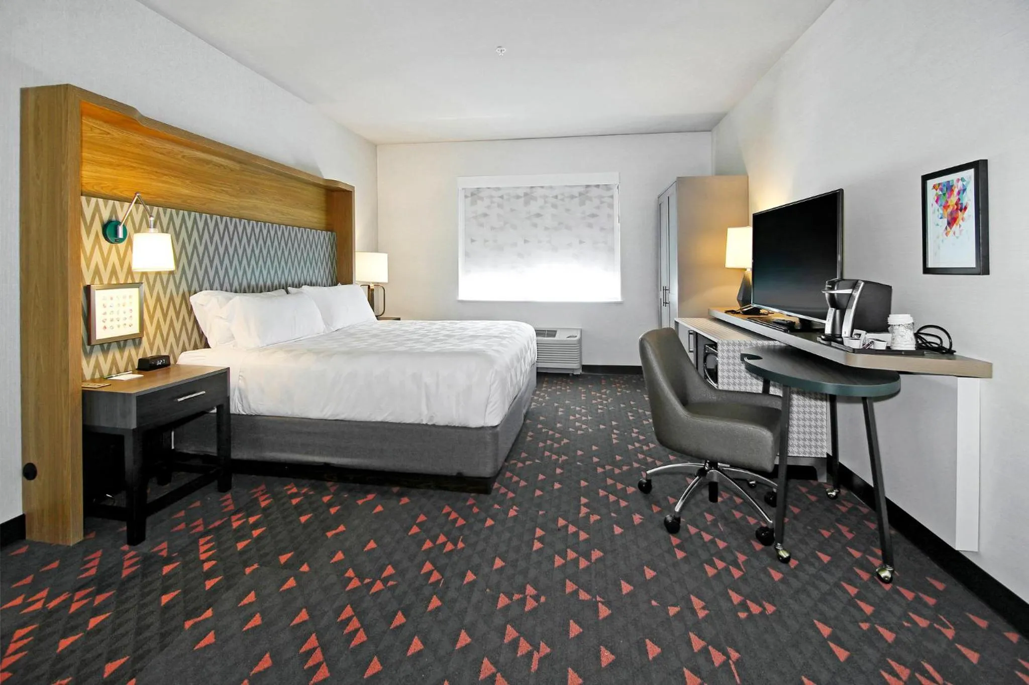 Photo of the whole room, Bed in Holiday Inn Hotel & Suites - Calgary Airport North by IHG