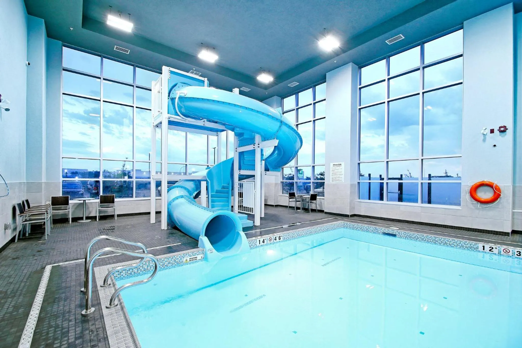 Swimming pool in Holiday Inn Hotel & Suites - Calgary Airport North by IHG