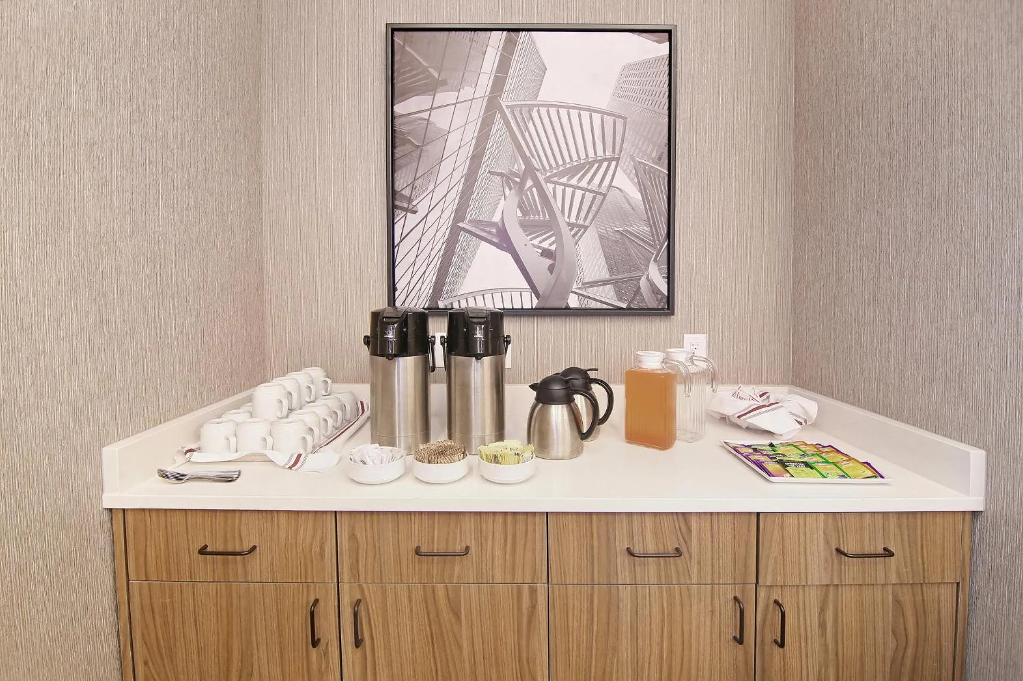 Meeting/conference room in Holiday Inn Hotel & Suites - Calgary Airport North by IHG