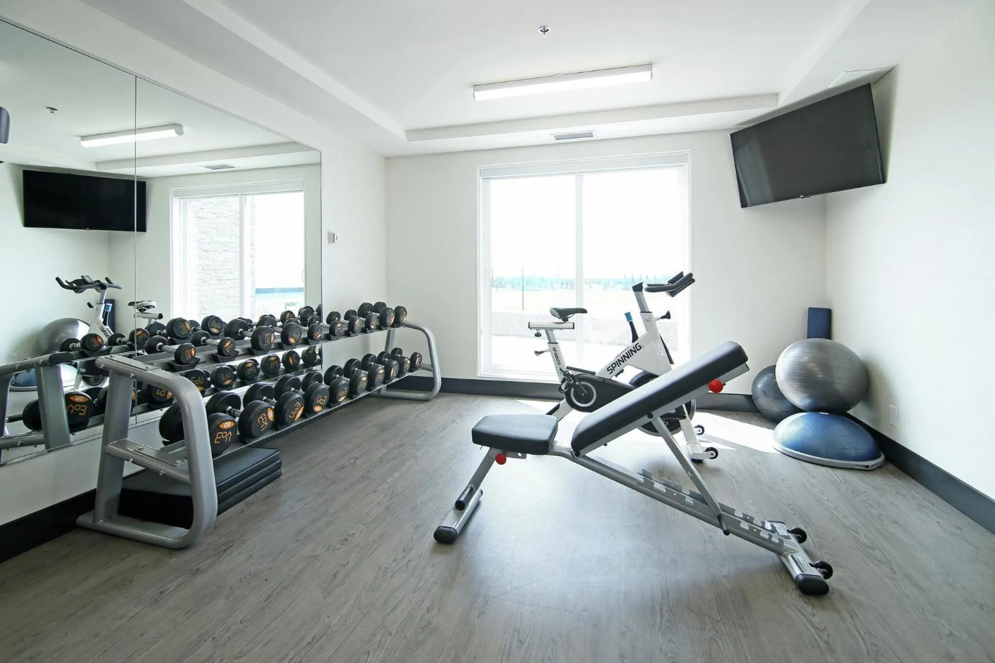 Fitness centre/facilities in Holiday Inn Hotel & Suites - Calgary Airport North by IHG