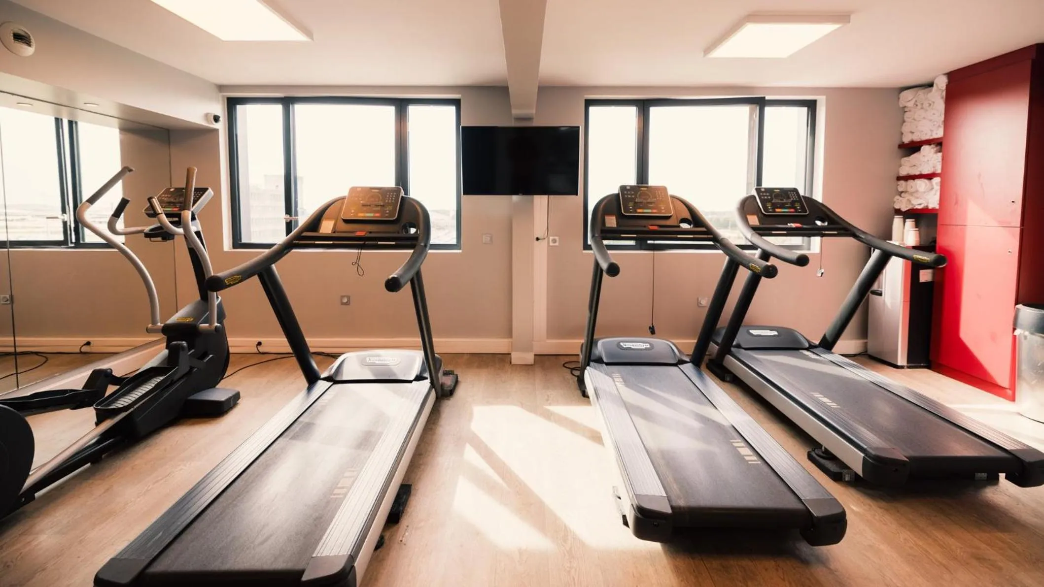 Swimming pool in Holiday Inn Express - Paris - CDG Airport by IHG