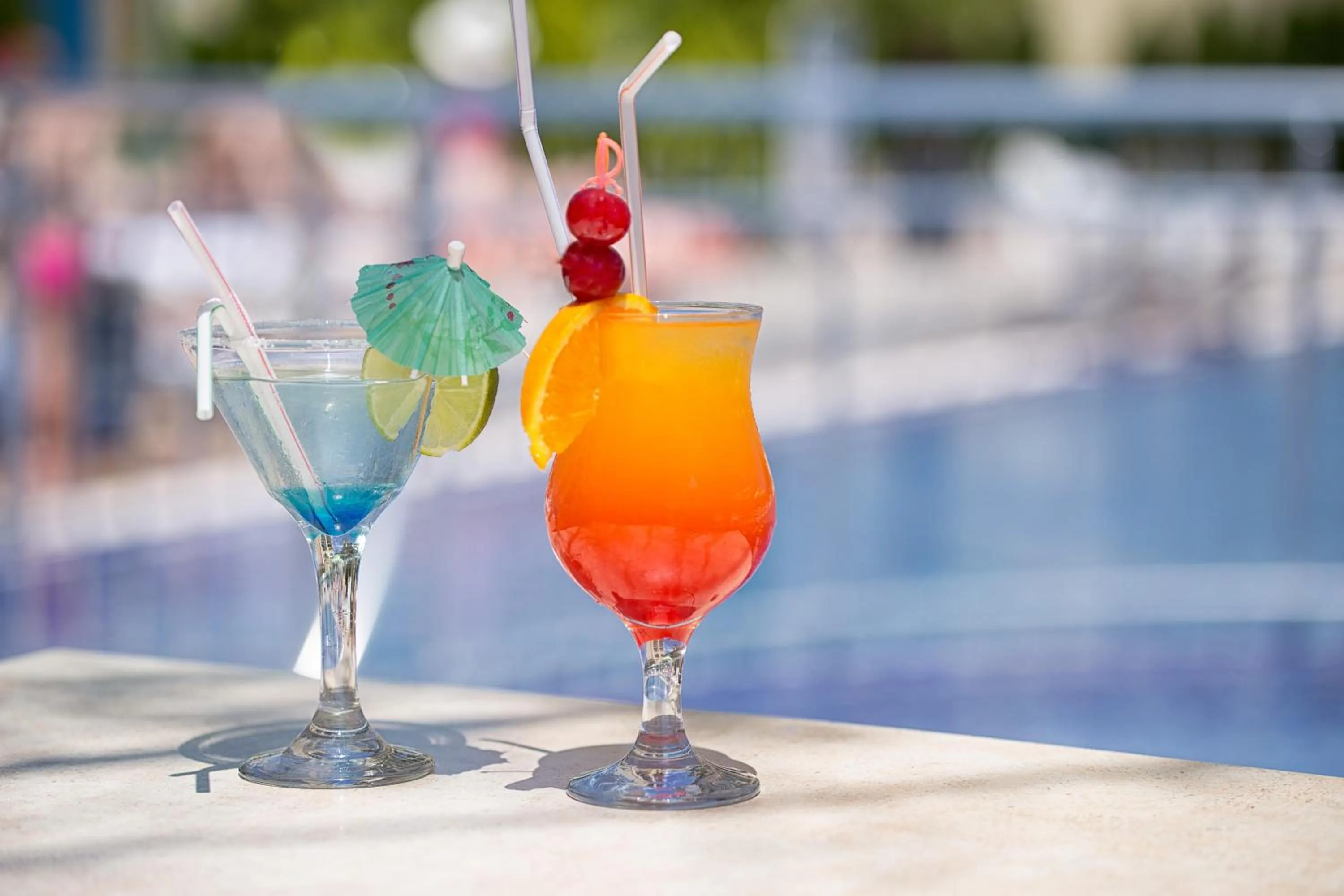 Food and drinks in Perla Sun Beach Hotel - All Inclusive