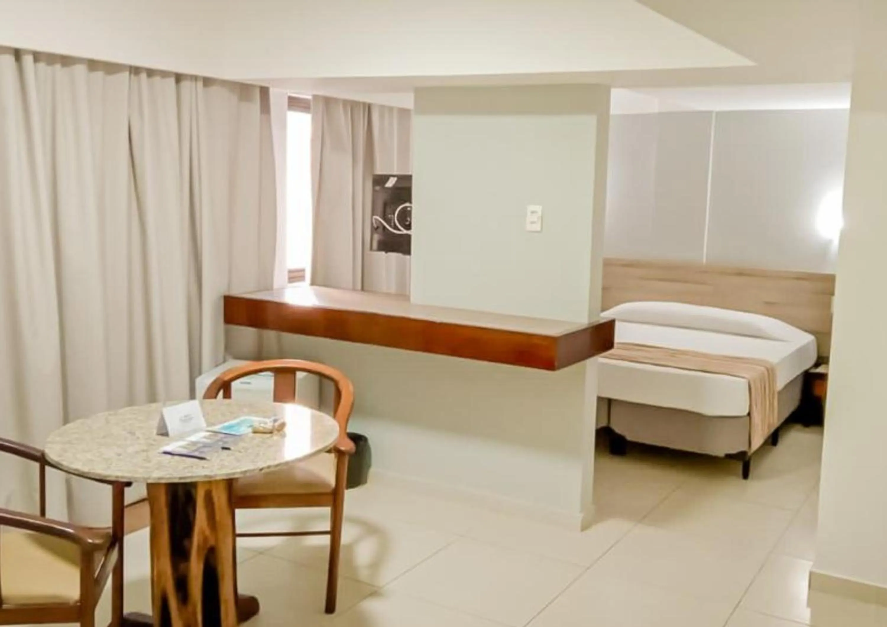 Property building, Bed in El Aram Beach Boa Viagem