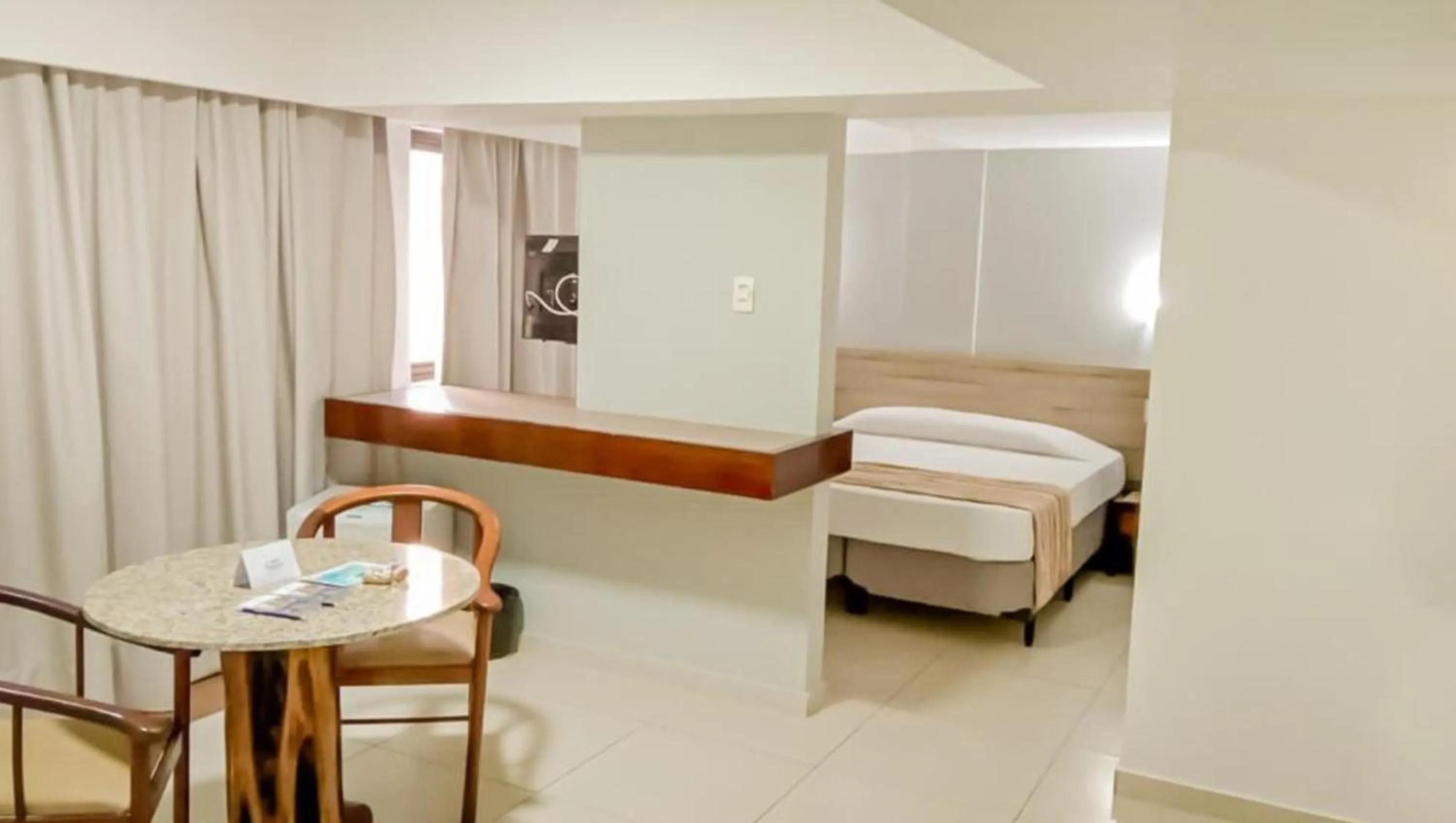 Property building, Bed in El Aram Beach Boa Viagem