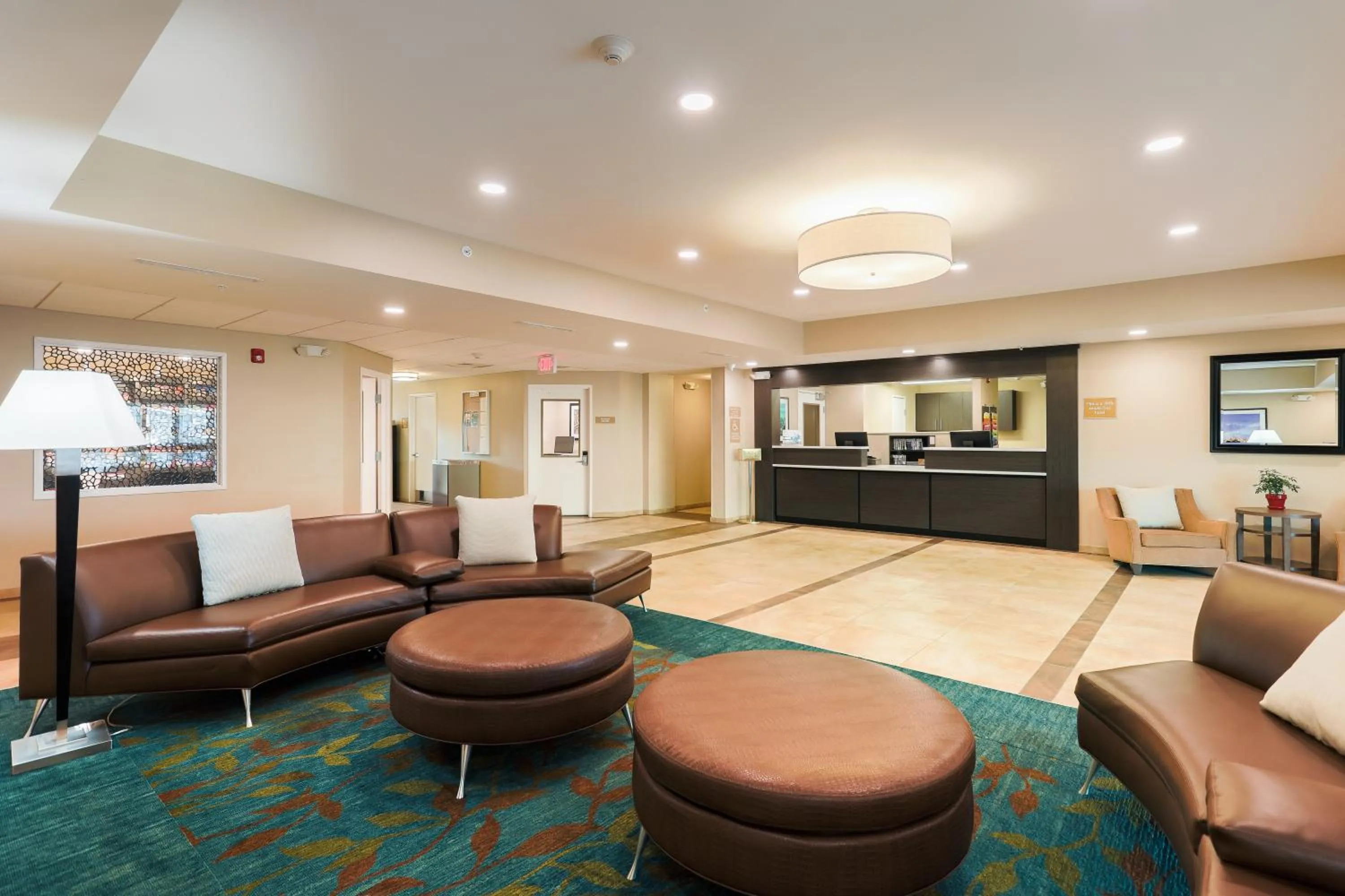 Property building in Candlewood Suites Lenexa - Overland Park Area by IHG