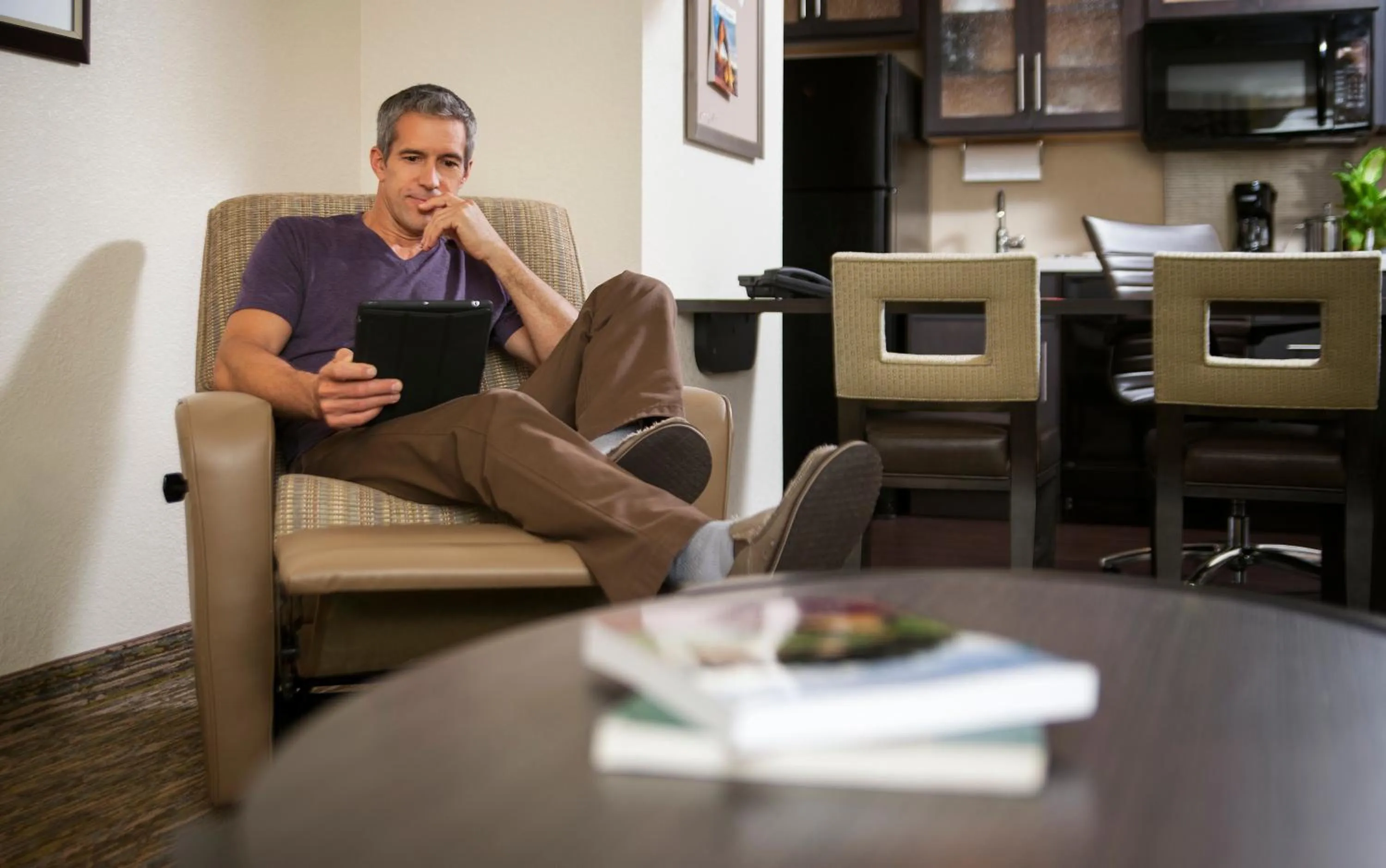 Bedroom in Candlewood Suites Lenexa - Overland Park Area by IHG