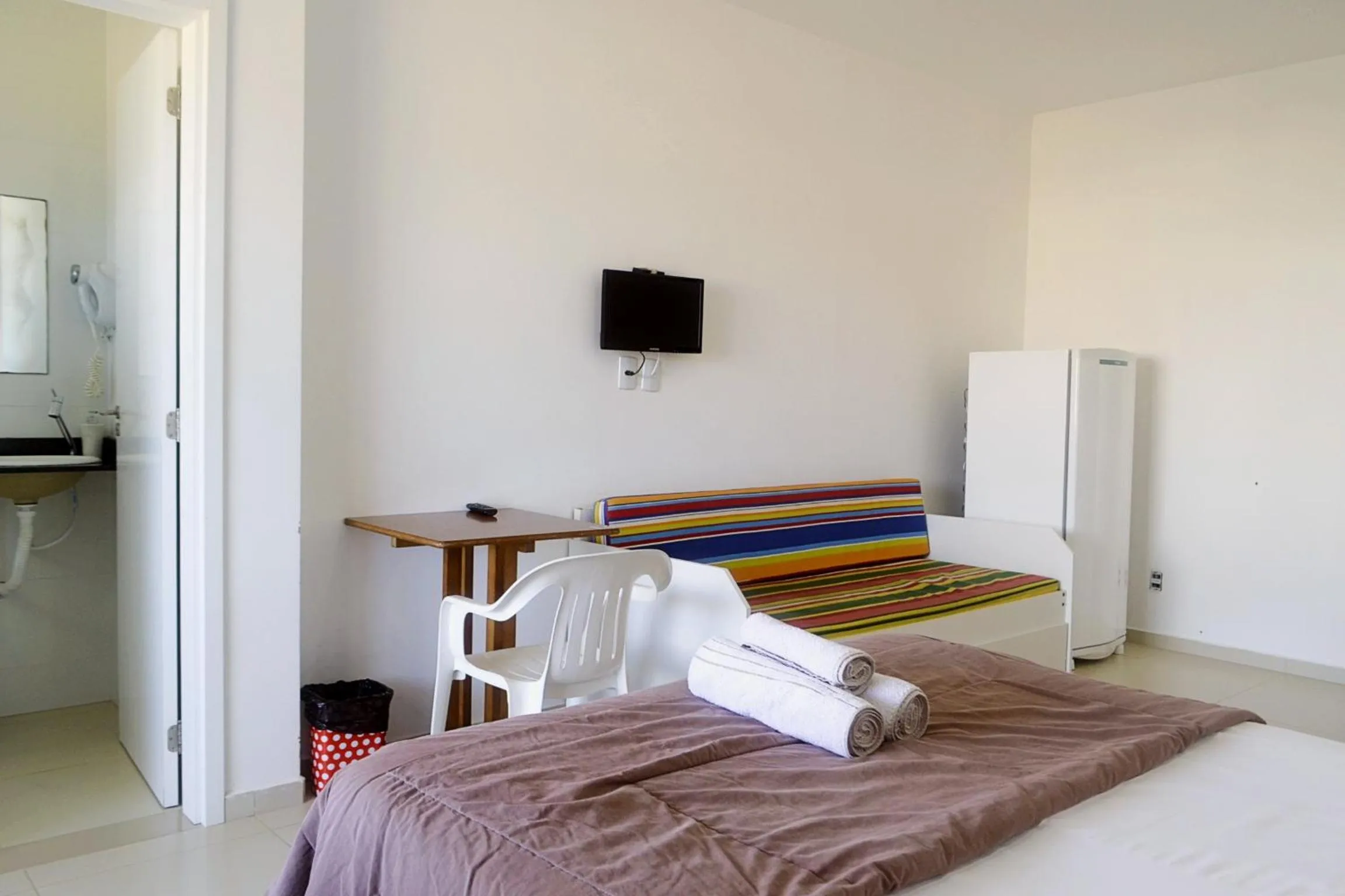 Photo of the whole room, Bed in Monte Libano Apart Hotel