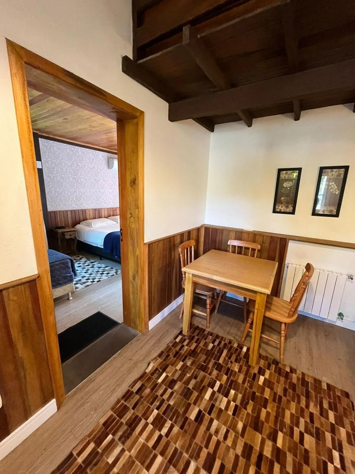 Seating area, Bed in Pousada Rosa