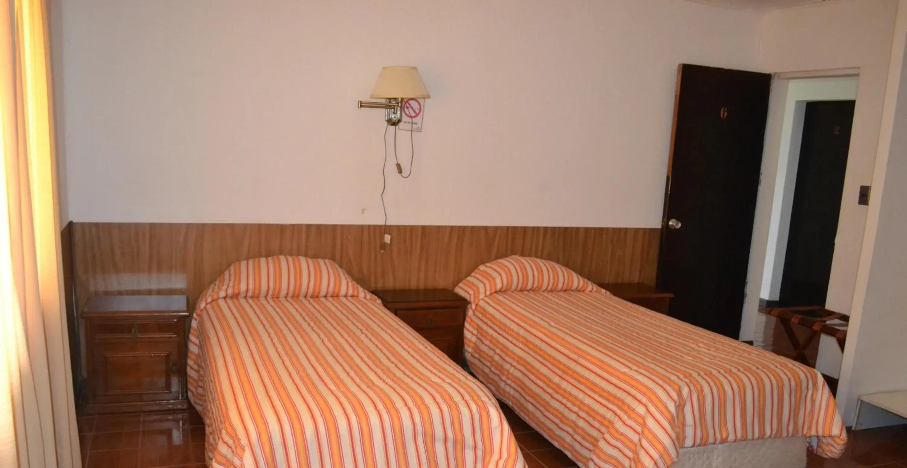 Standard Single Room in Hotel Victoria Standard Single Room in Hotel Victoria