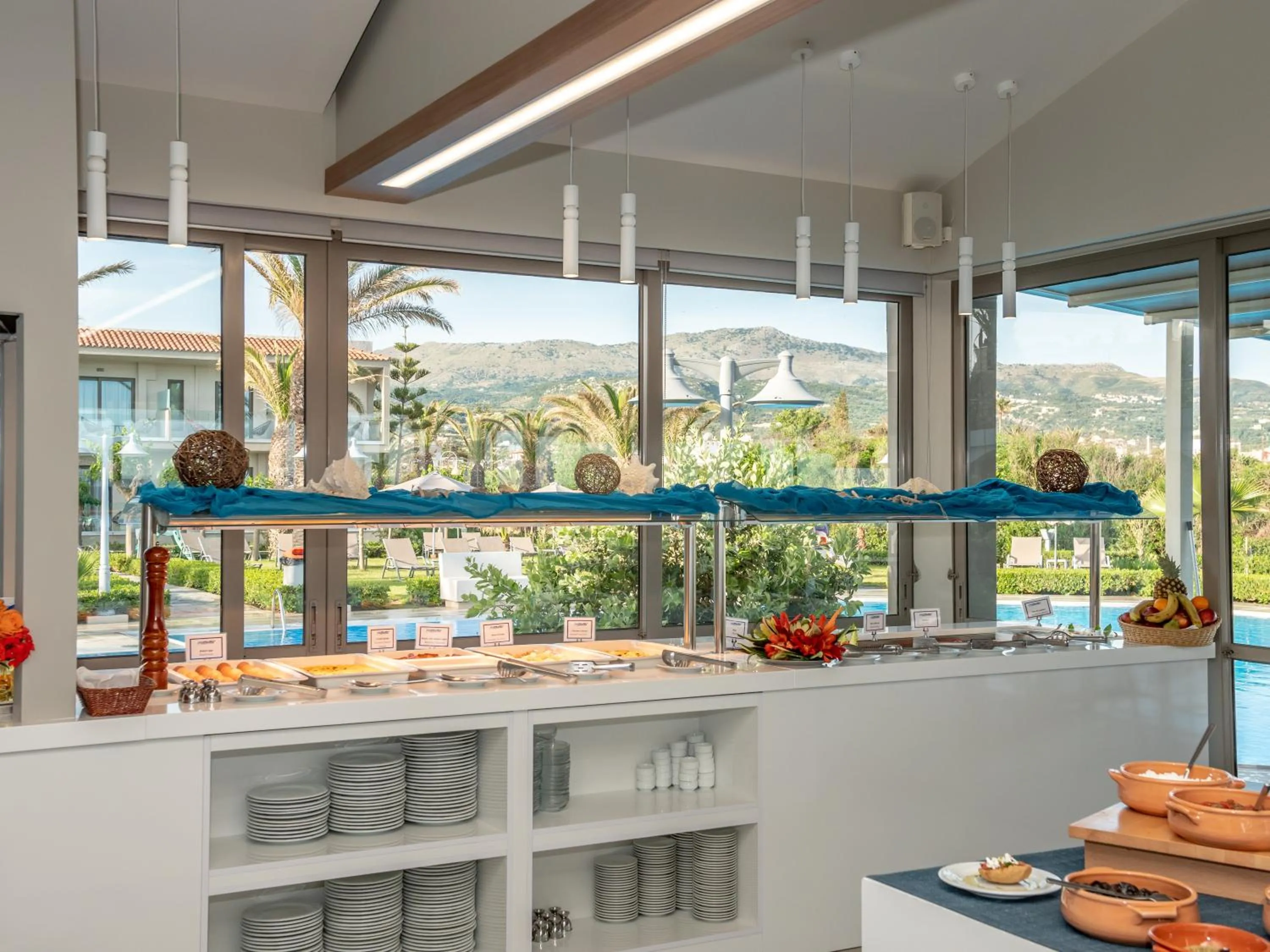 Food in Marinos Beach Hotel