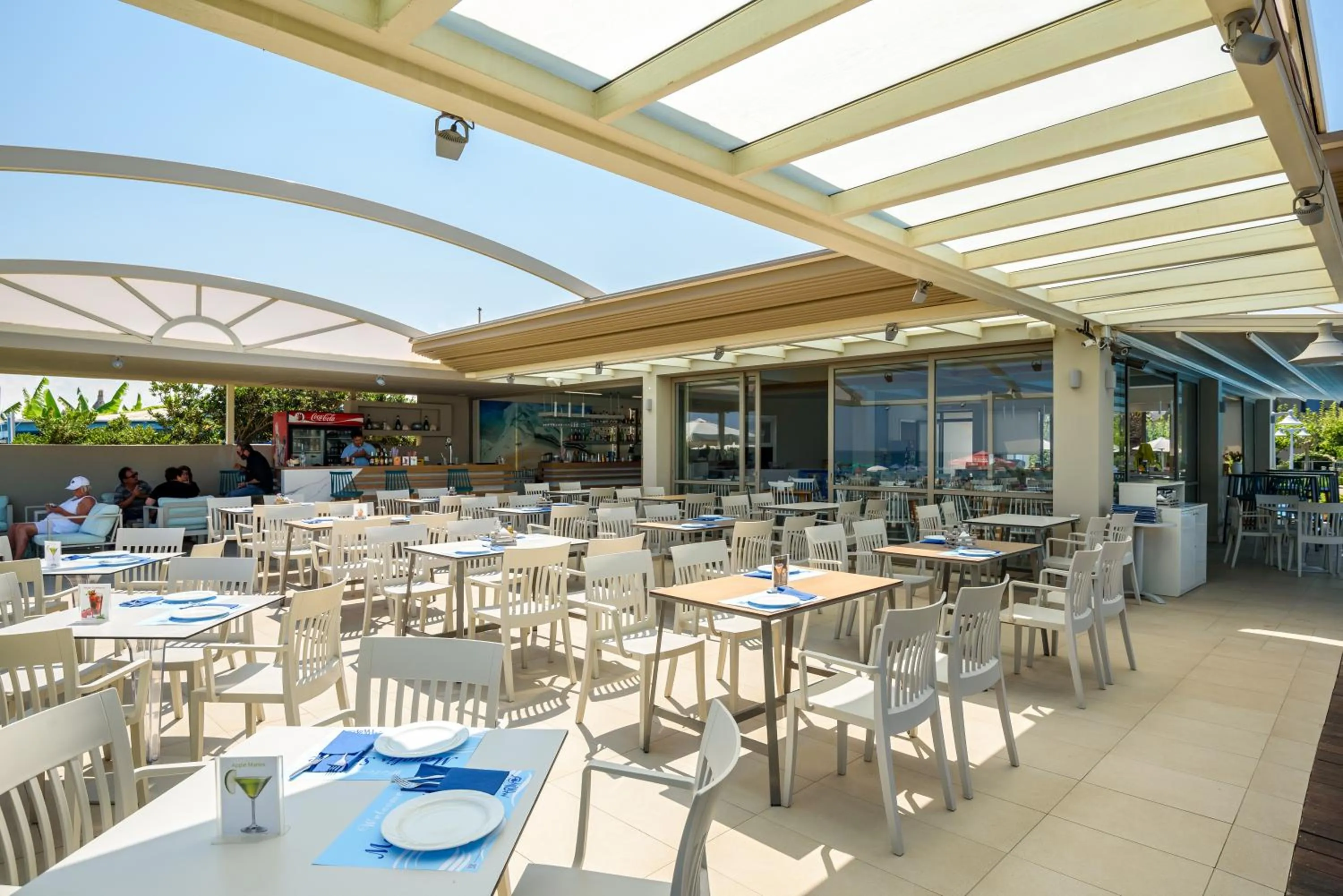 Restaurant/places to eat in Marinos Beach Hotel