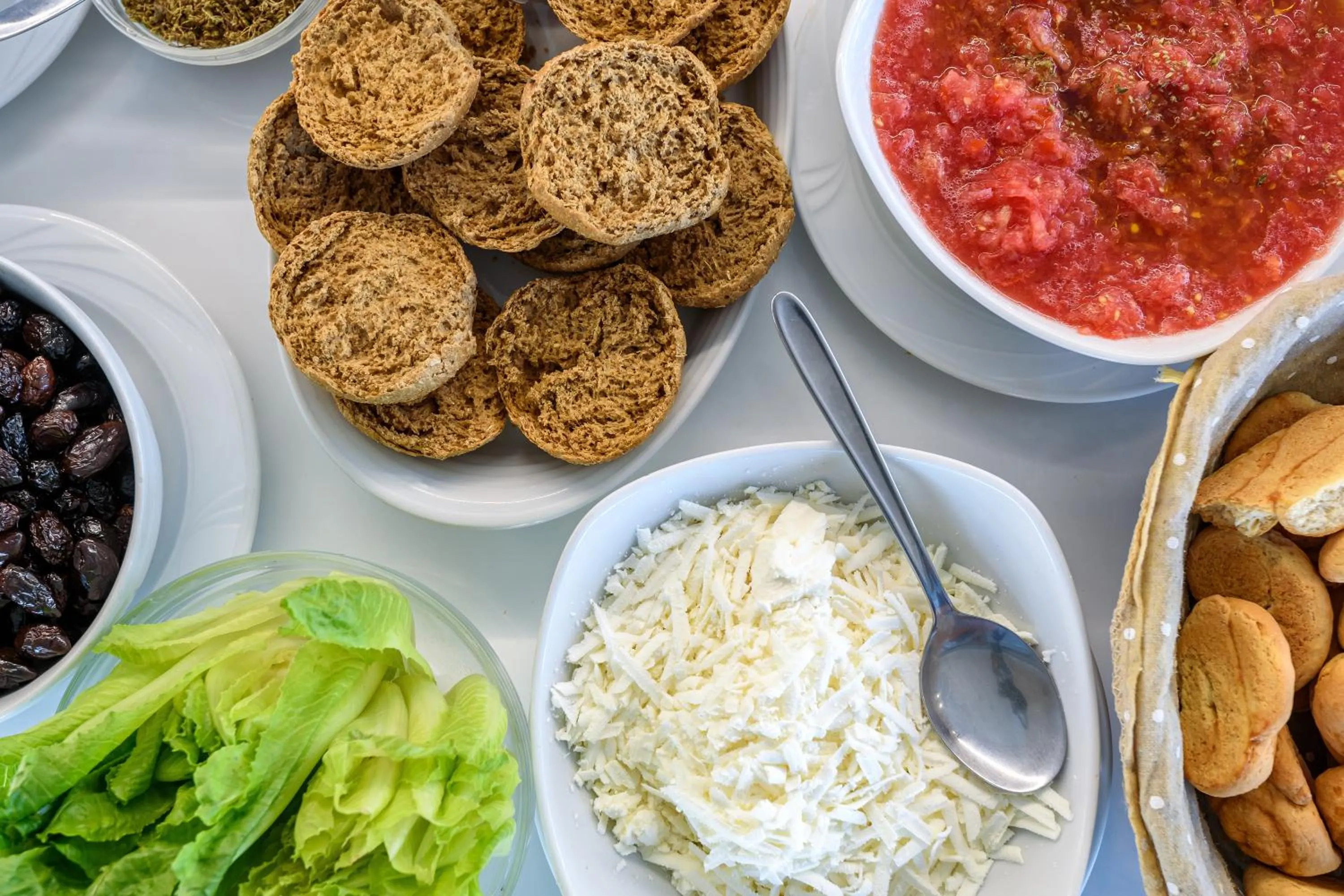 Food in Marinos Beach Hotel