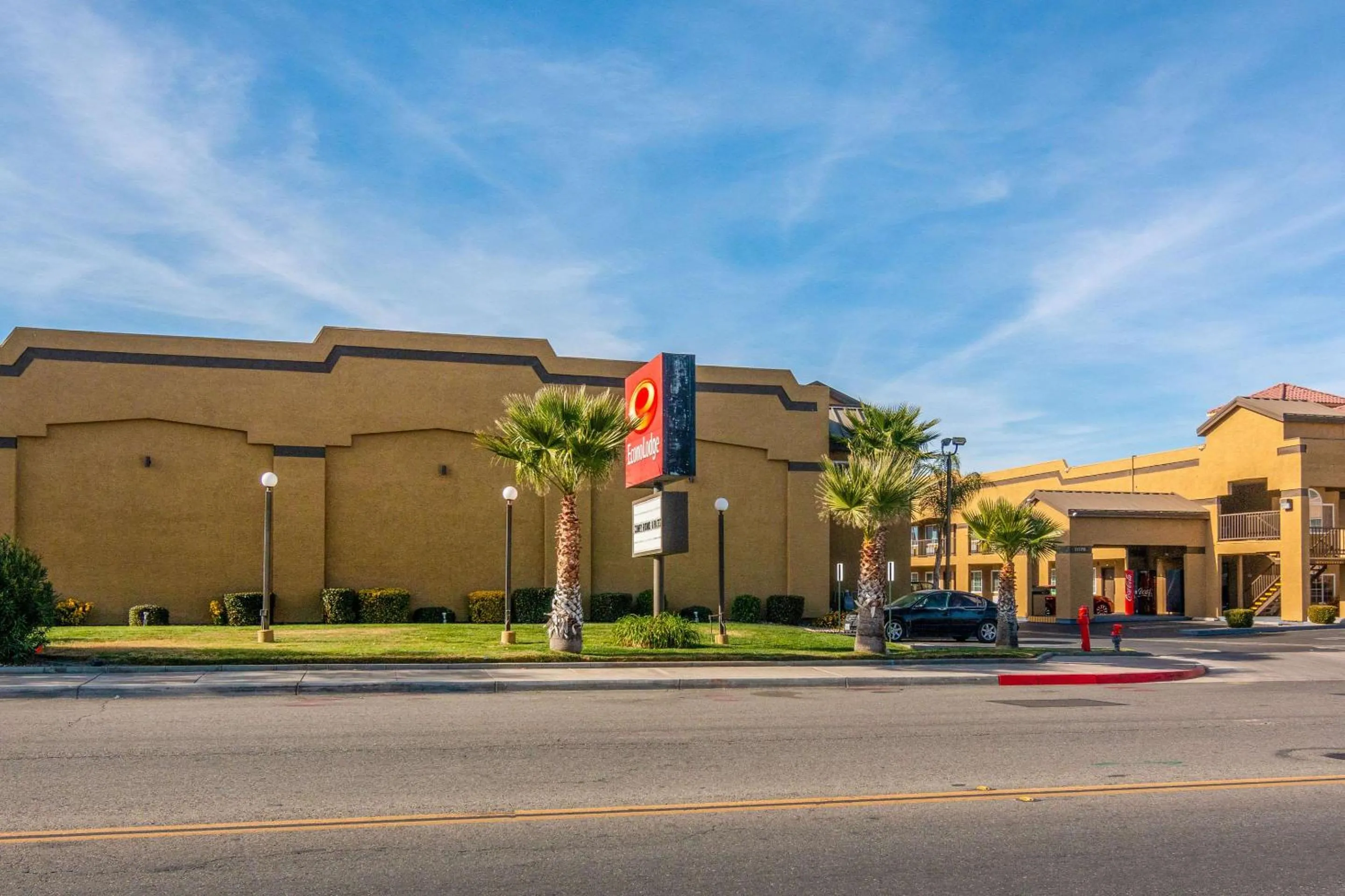Property building in Econo Lodge Hesperia - Victorville I-15