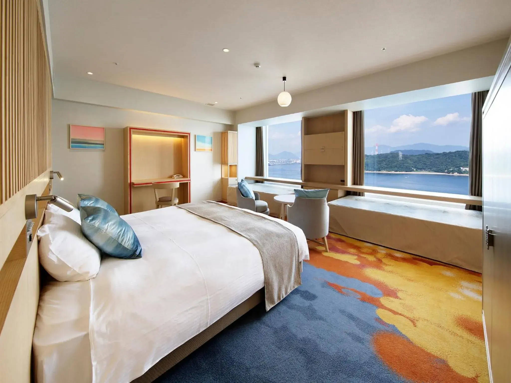 Club Floor Premium Deluxe King Room - single occupancy - Non-Smoking in Grand Prince Hotel Hiroshima Club Floor Premium Deluxe King Room - single occupancy - Non-Smoking in Grand Prince Hotel Hiroshima