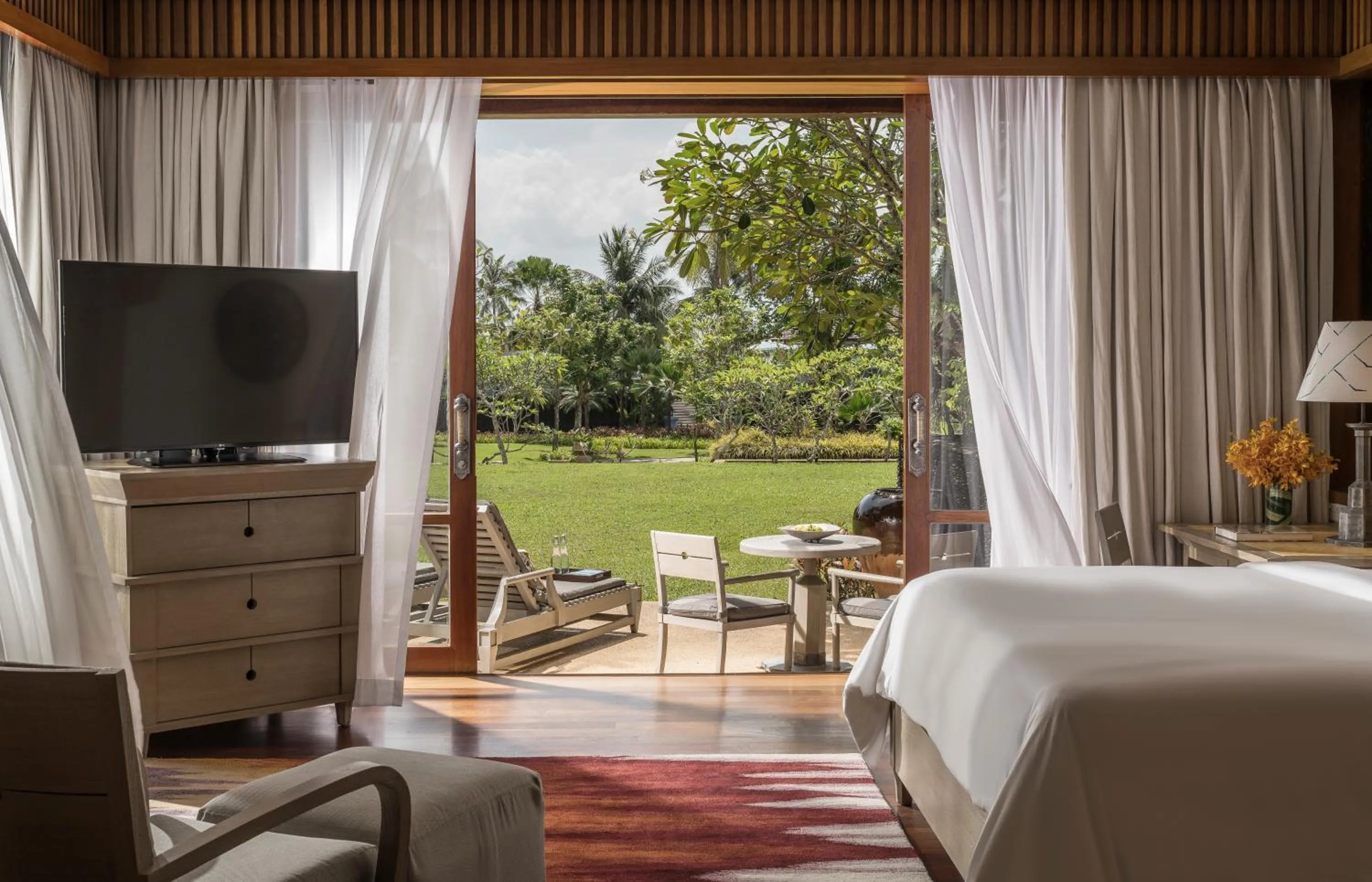 Balcony/Terrace, Bed in Four Seasons Resort Langkawi