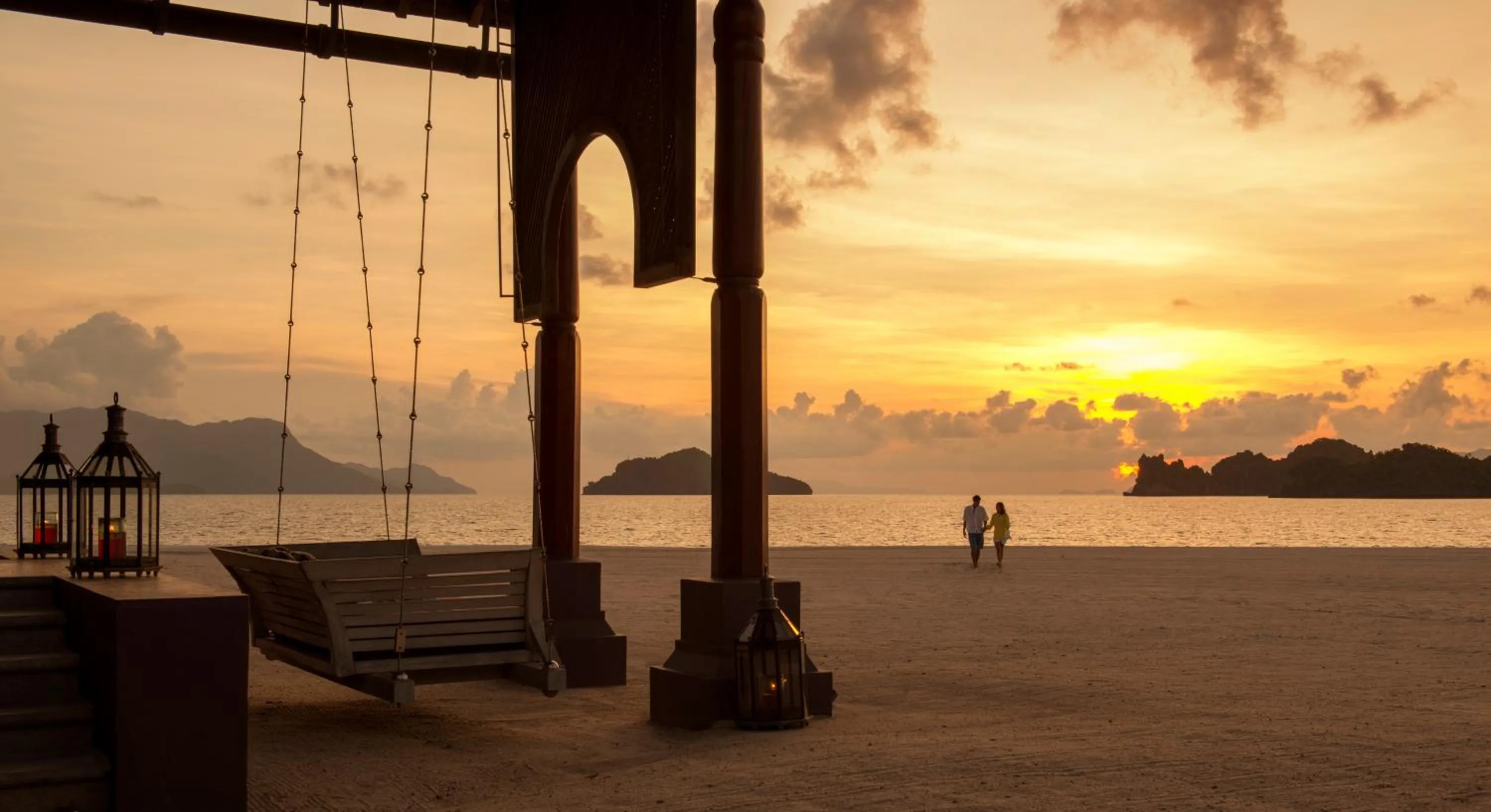 Lounge or bar in Four Seasons Resort Langkawi