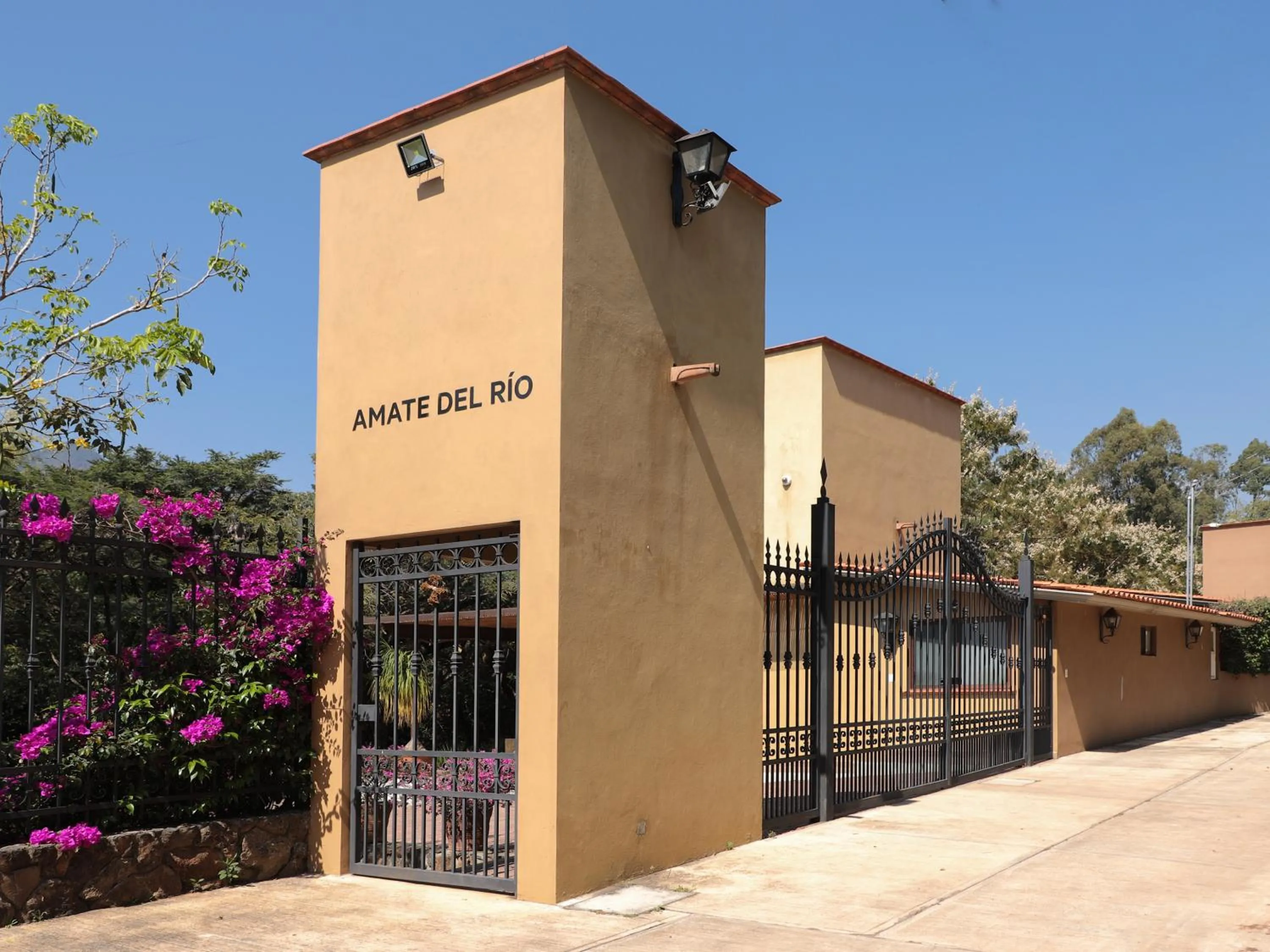 Facade/entrance in Hotel Amate del Rio