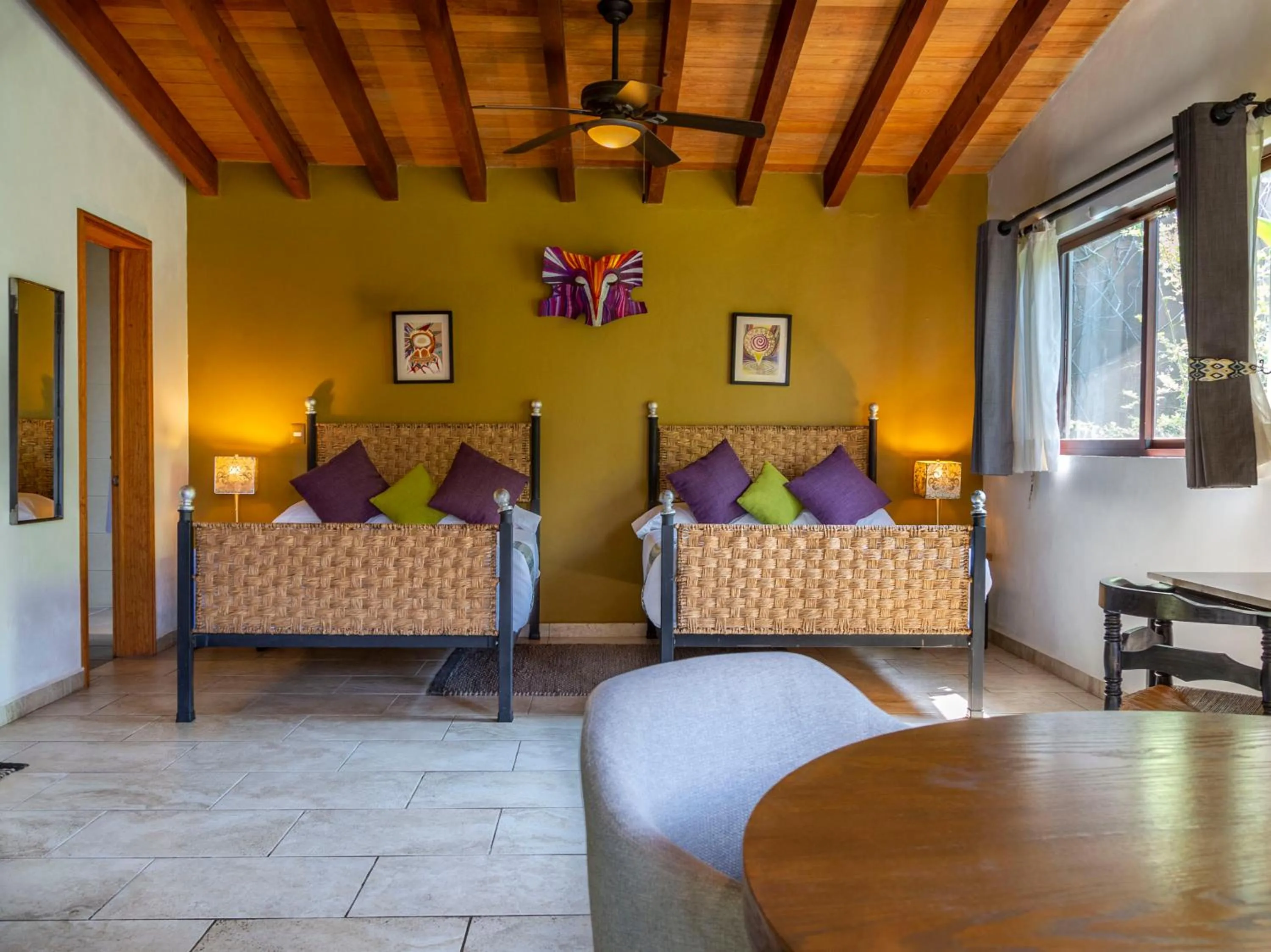 Photo of the whole room in Hotel Amate del Rio