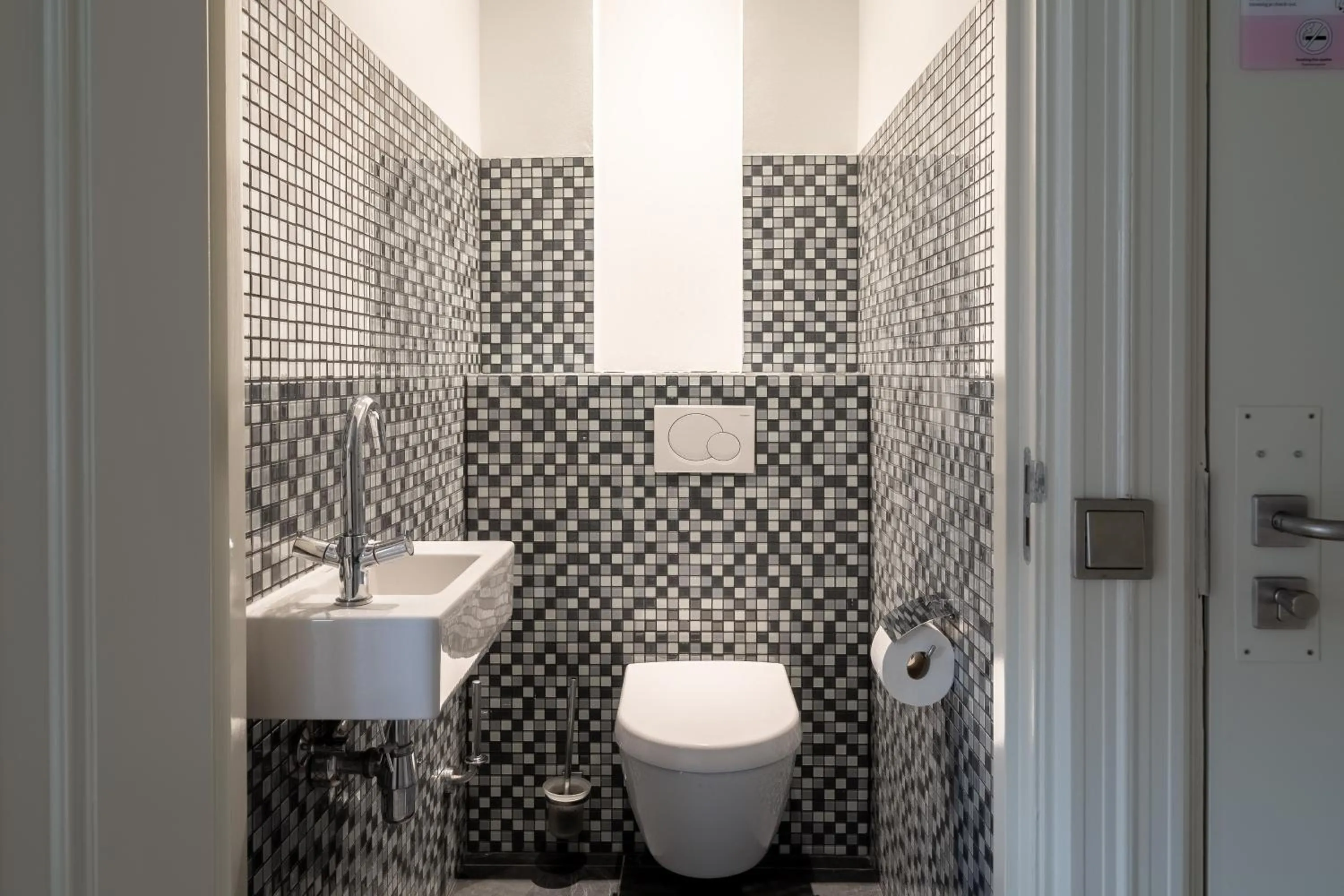 Toilet in Numa Amsterdam Oosterpark