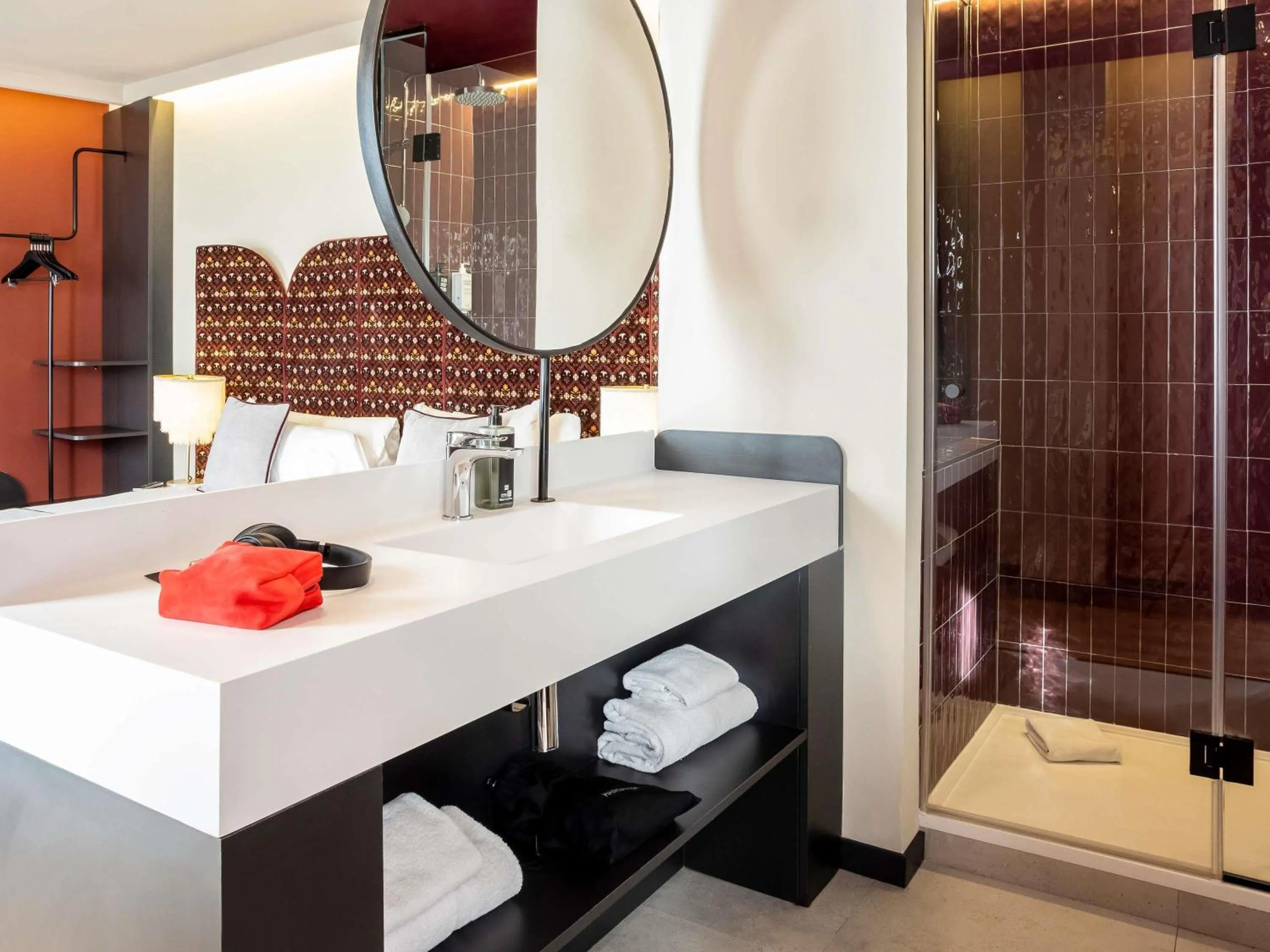 Bedroom in Ibis Styles Madrid Centro Maravillas