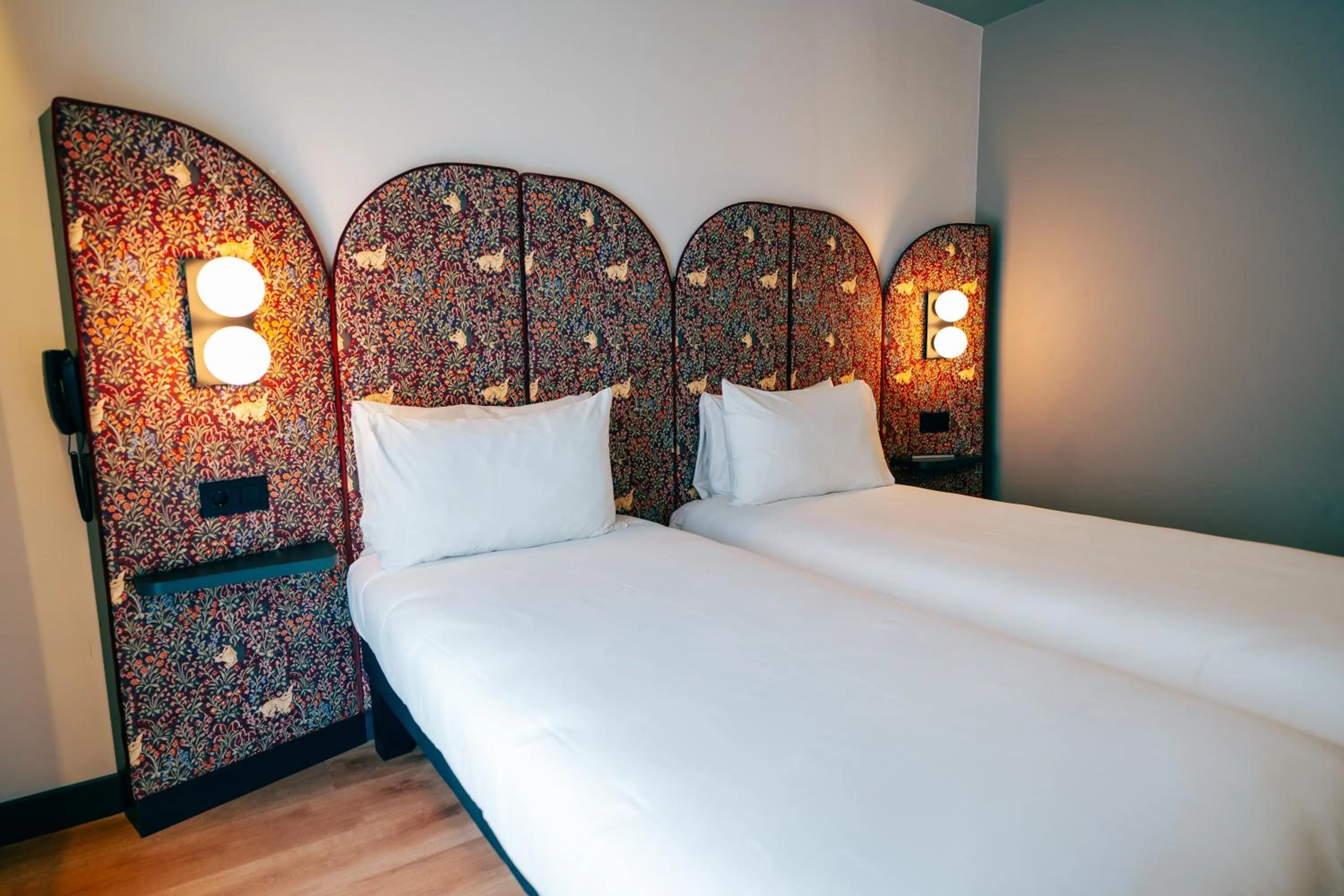 Bedroom, Bed in Ibis Styles Madrid Centro Maravillas