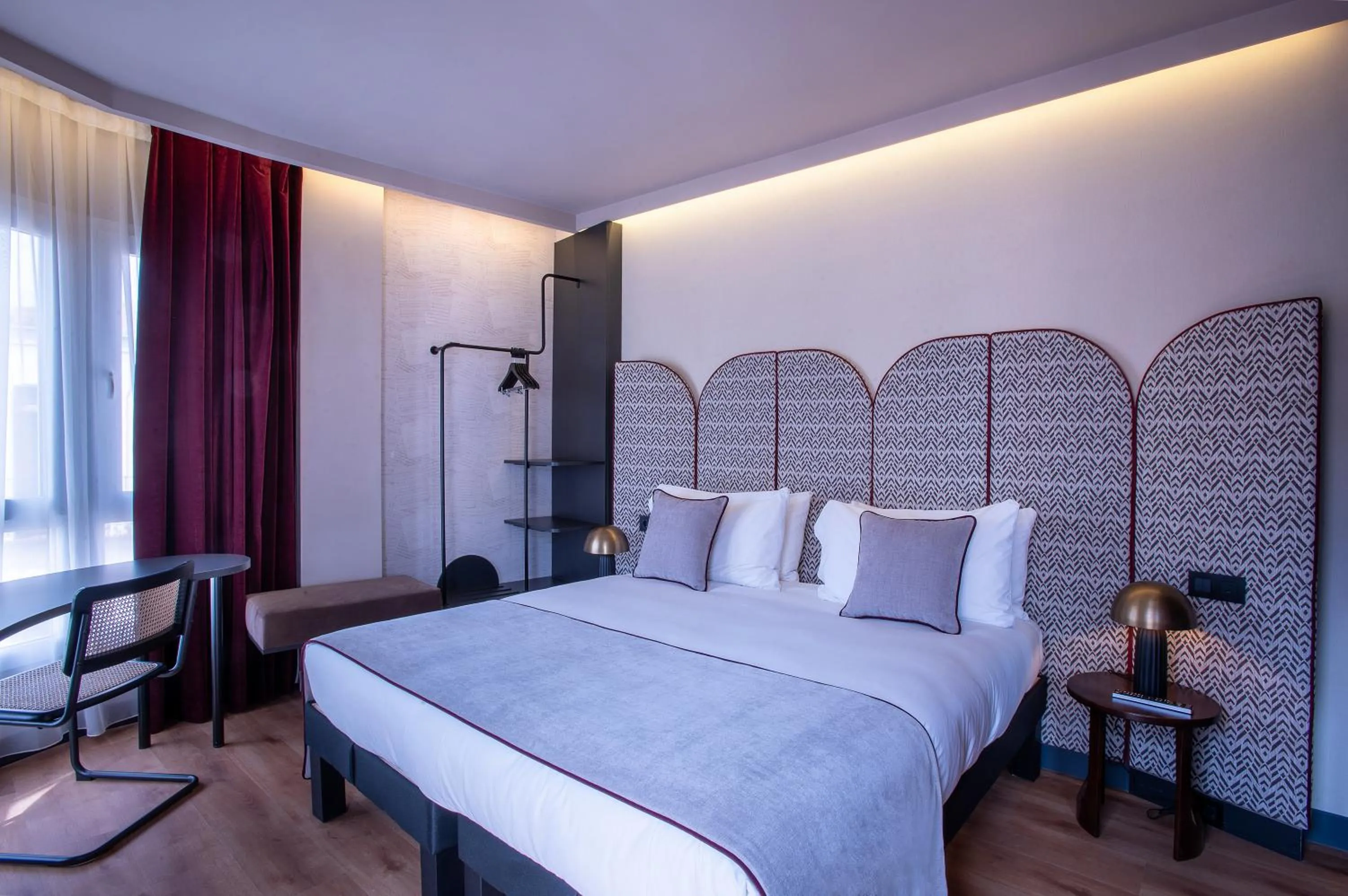 Bed in Ibis Styles Madrid Centro Maravillas