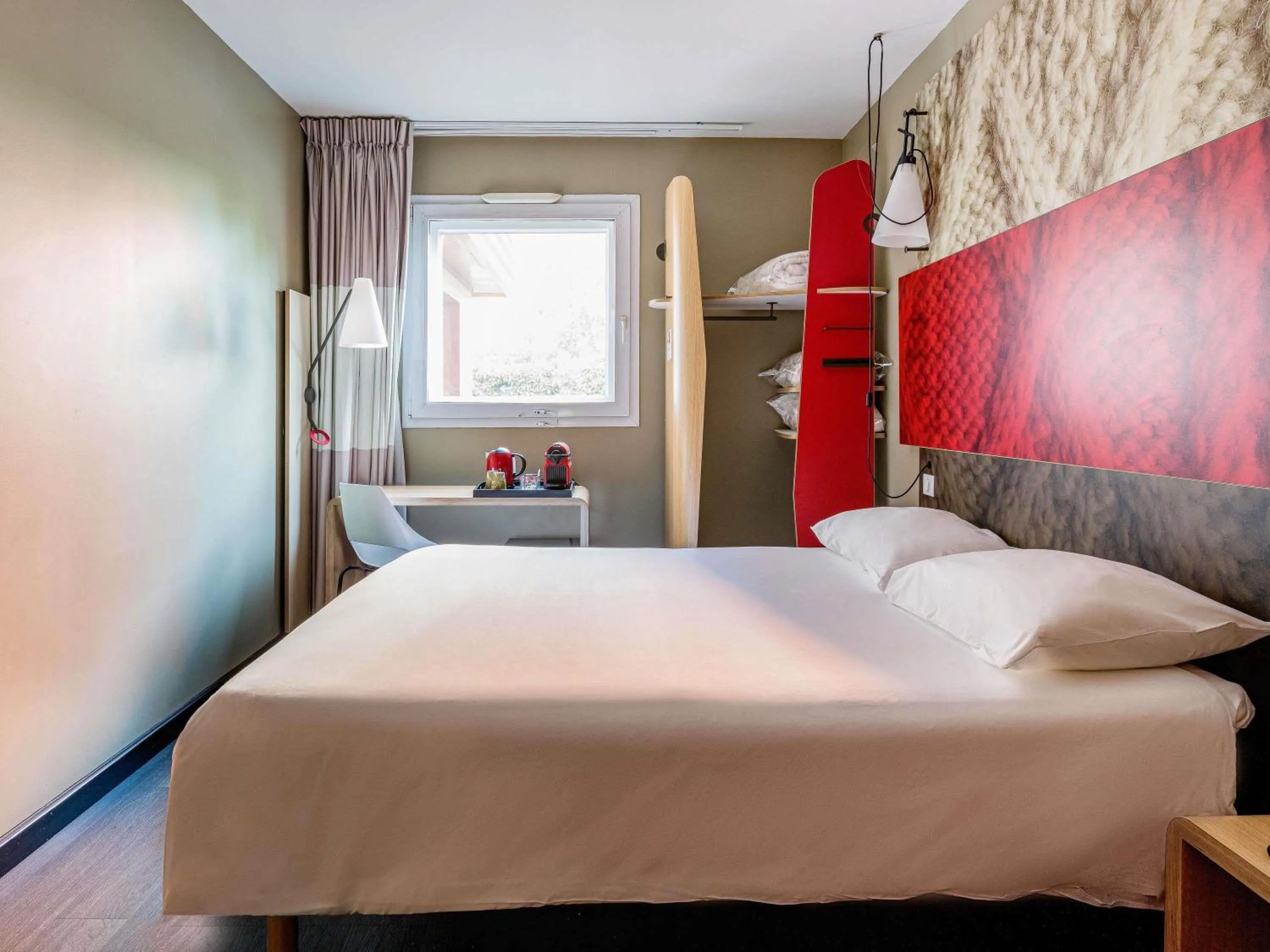 Bedroom, Bed in Ibis Madrid Fuenlabrada