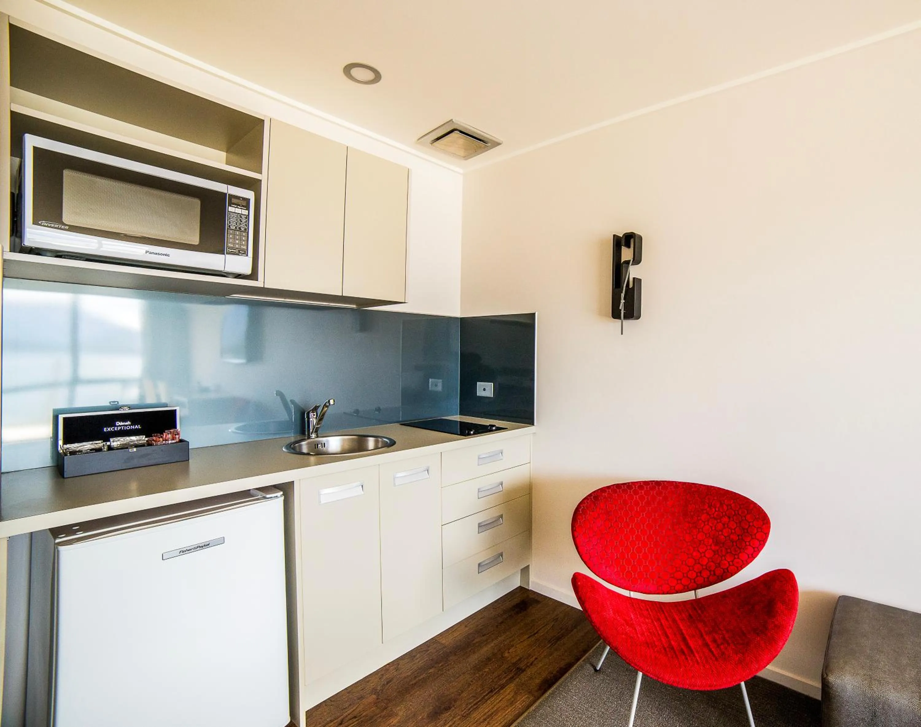 Kitchen or kitchenette in Marakura Deluxe Motel