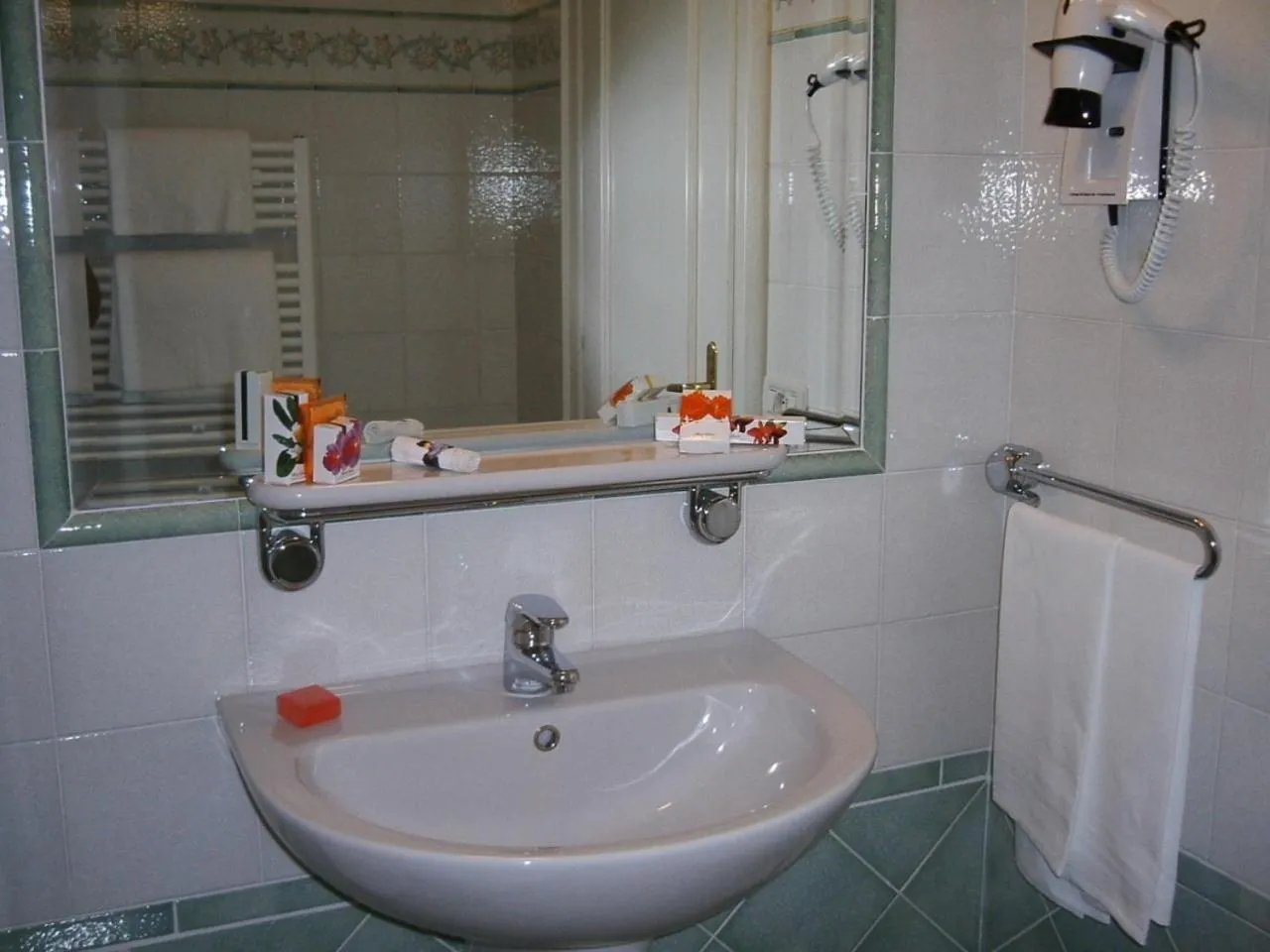 Bathroom in Hotel Ristorante La Lampara