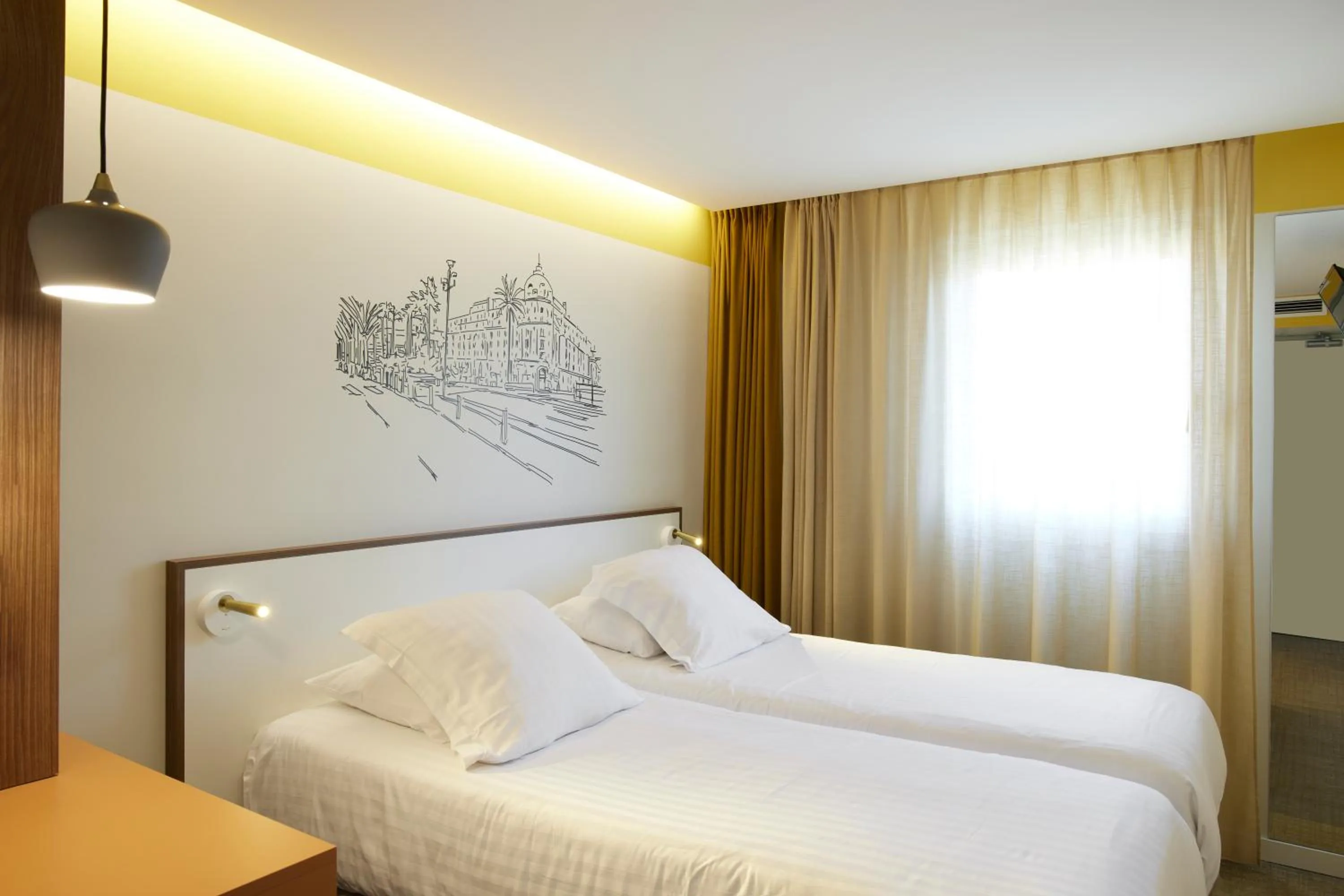 Bedroom, Bed in Hotel du Pin Nice Port