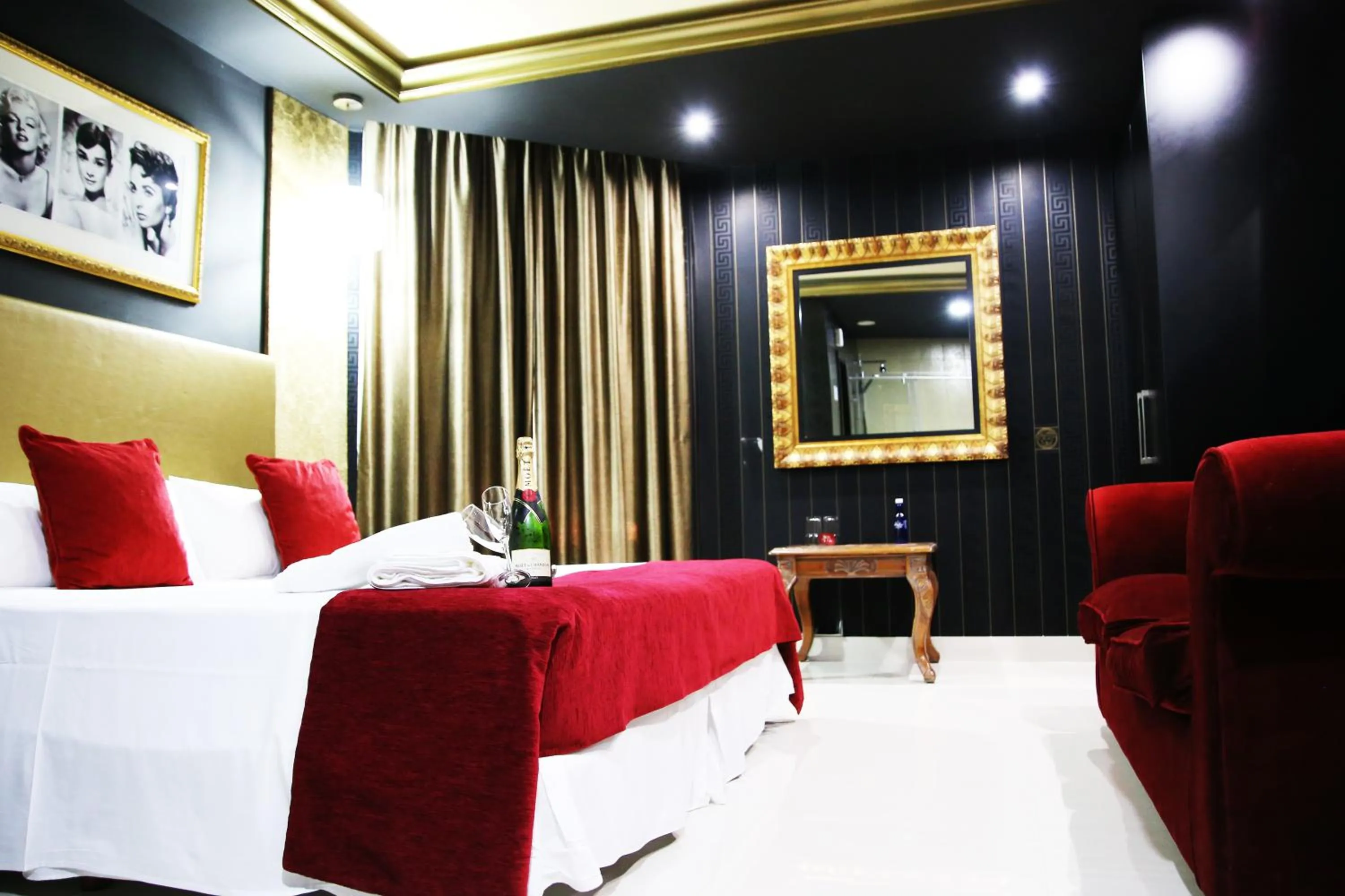 Bed in Hotel Años 50