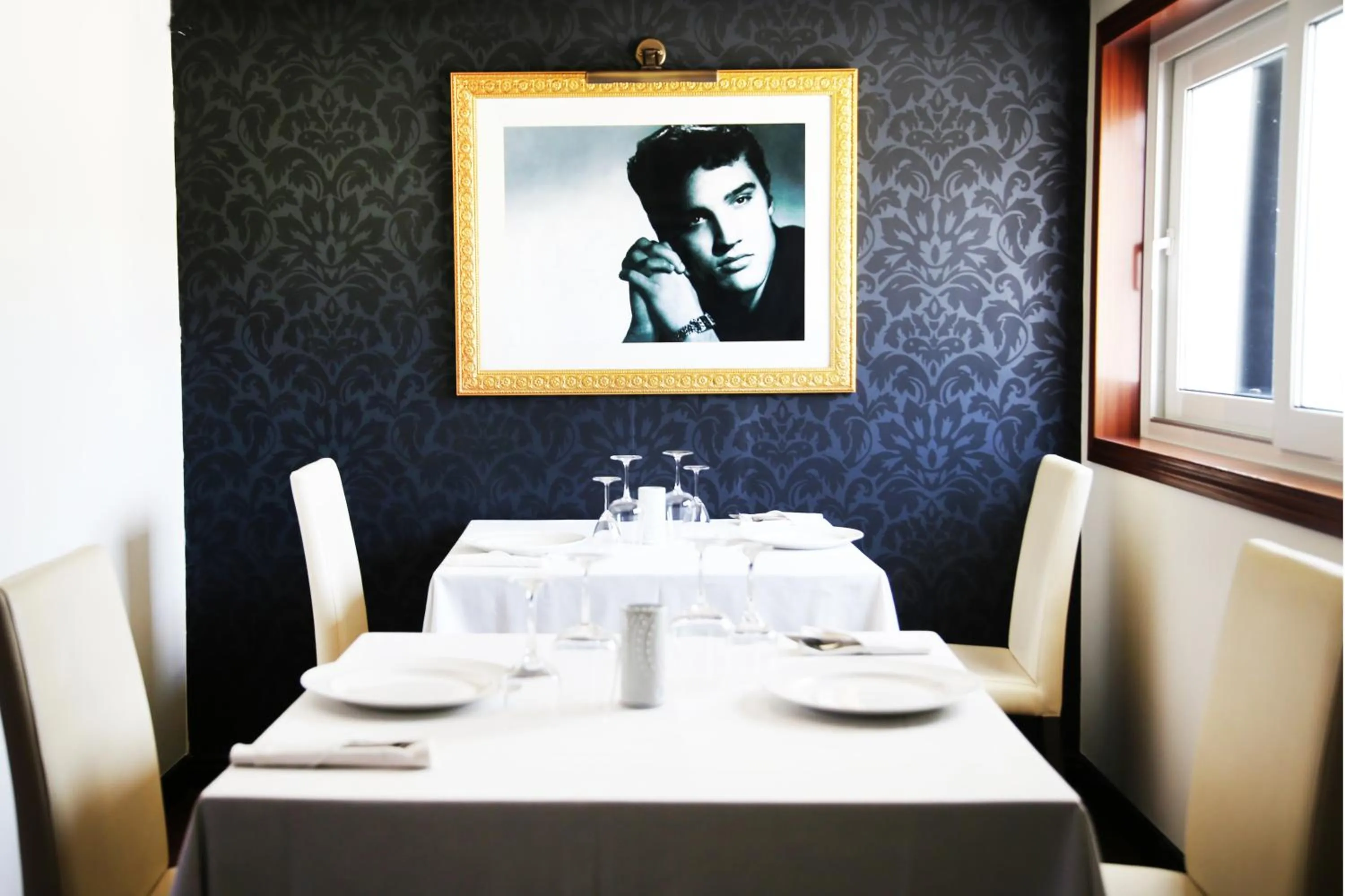 Lounge or bar in Hotel Años 50