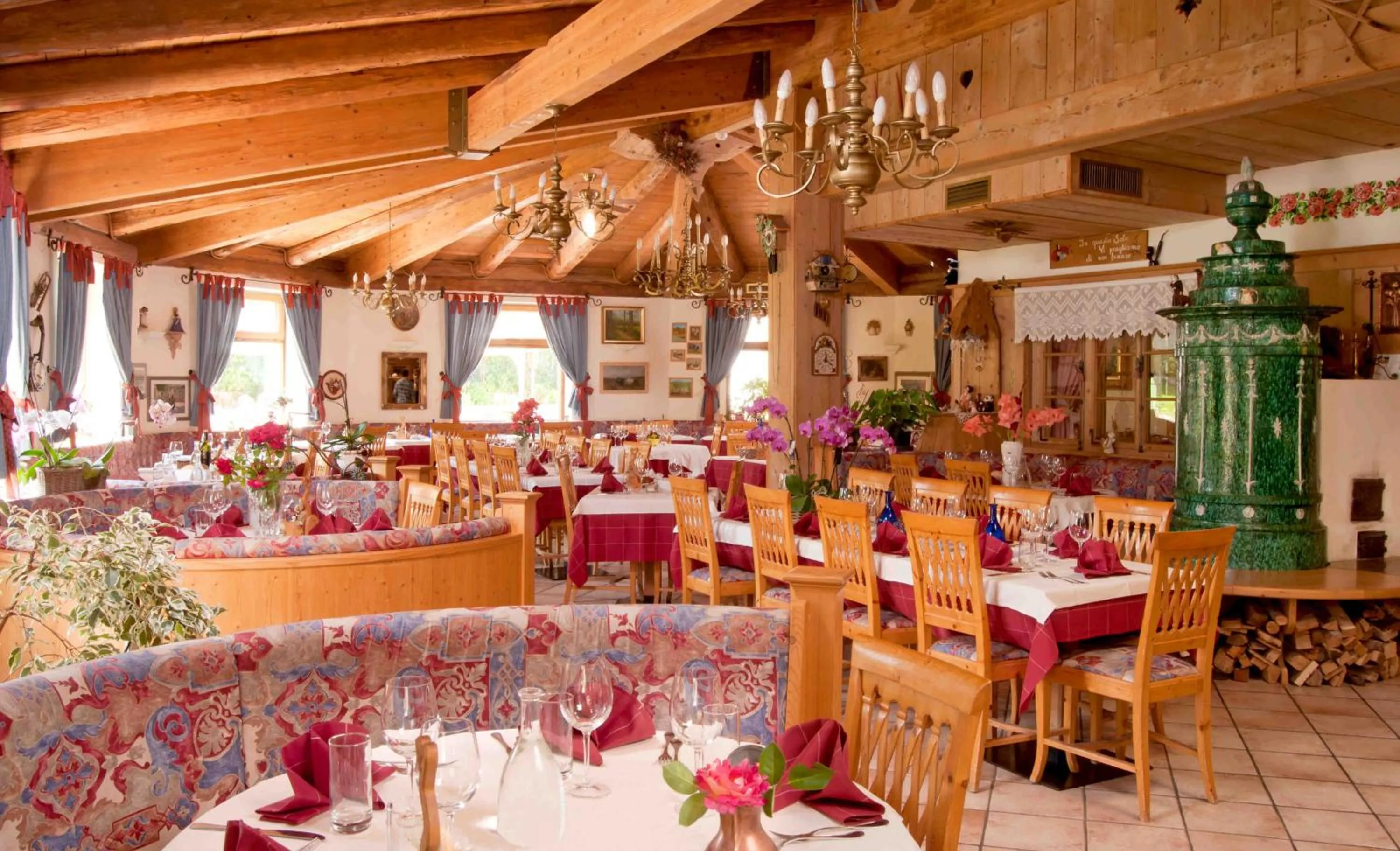 Restaurant/places to eat in Hotel Rosa Resort