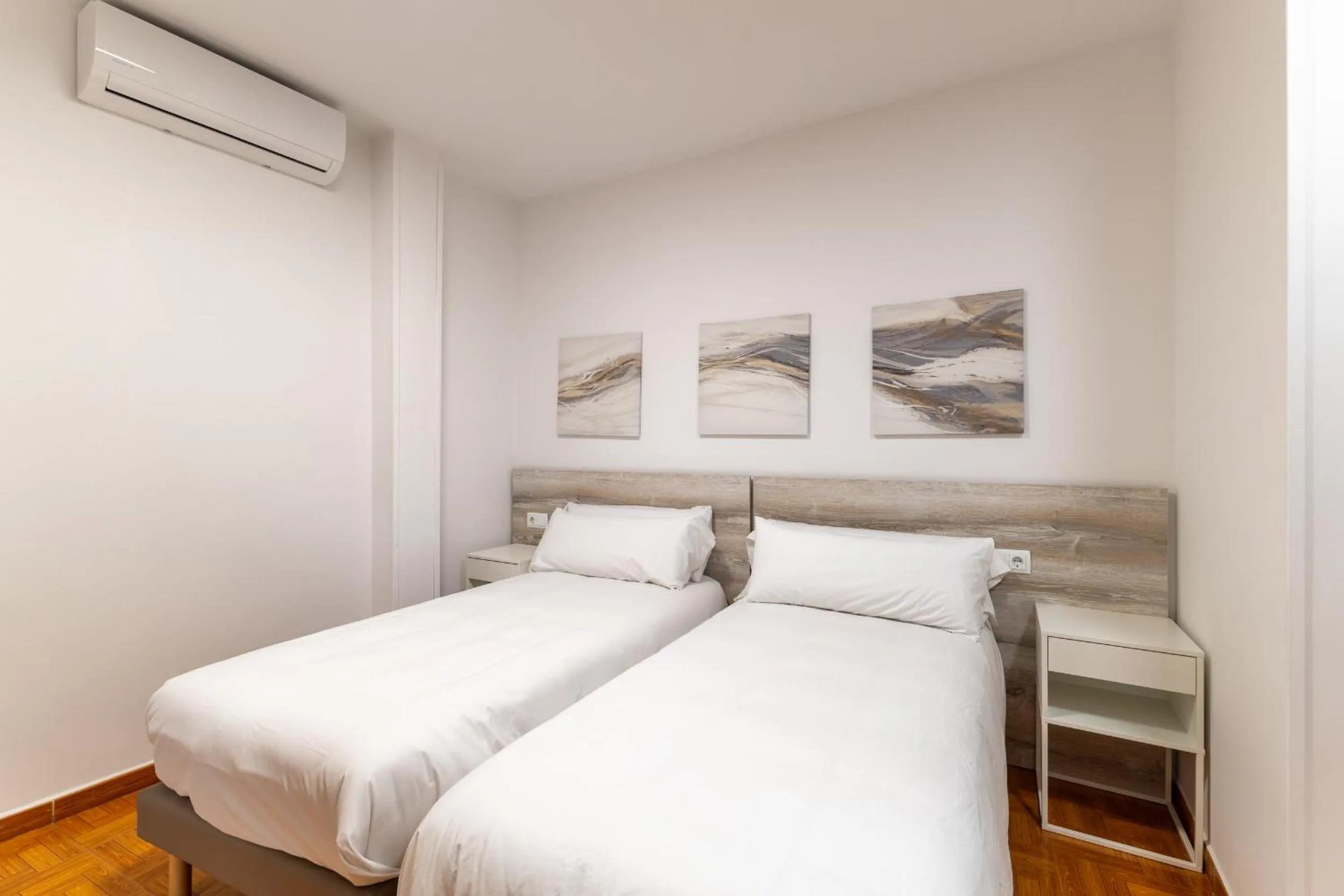 Bed in Apartamentos Madrid