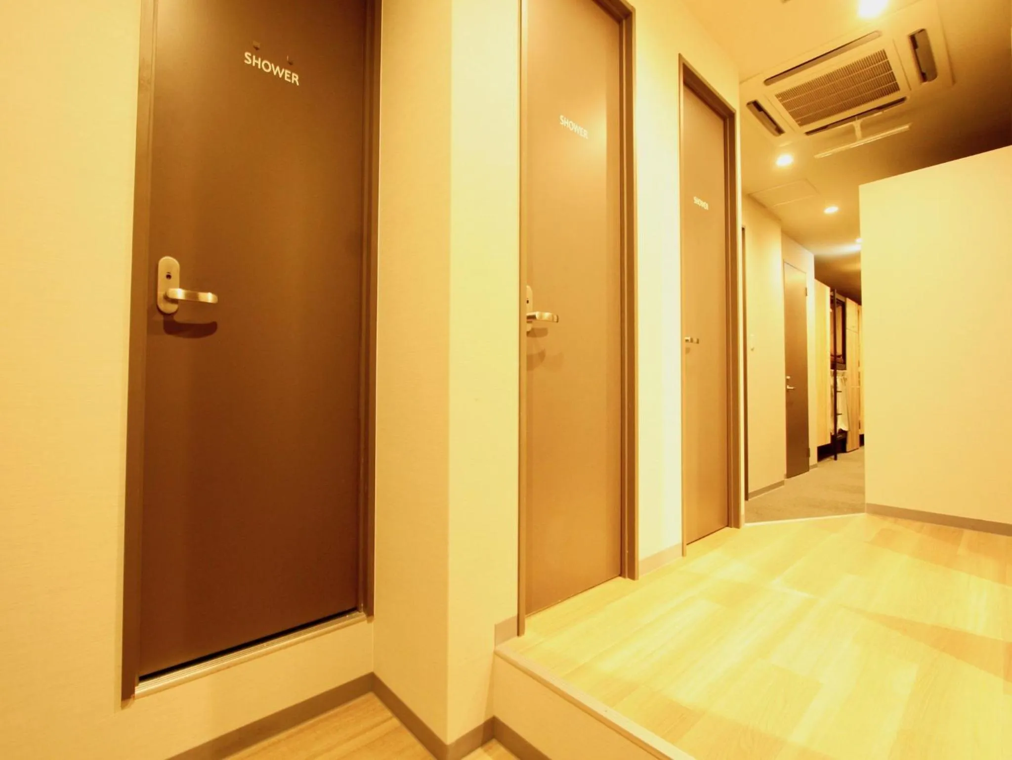 Shower, Bed in Namba Guesthouse HIVE