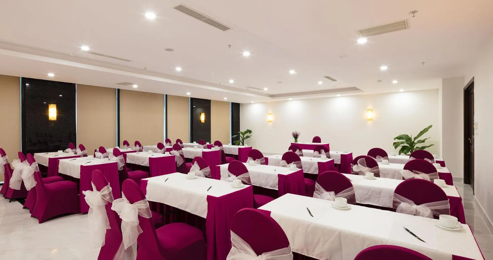 TV and multimedia in Bonjour Nha Trang Hotel