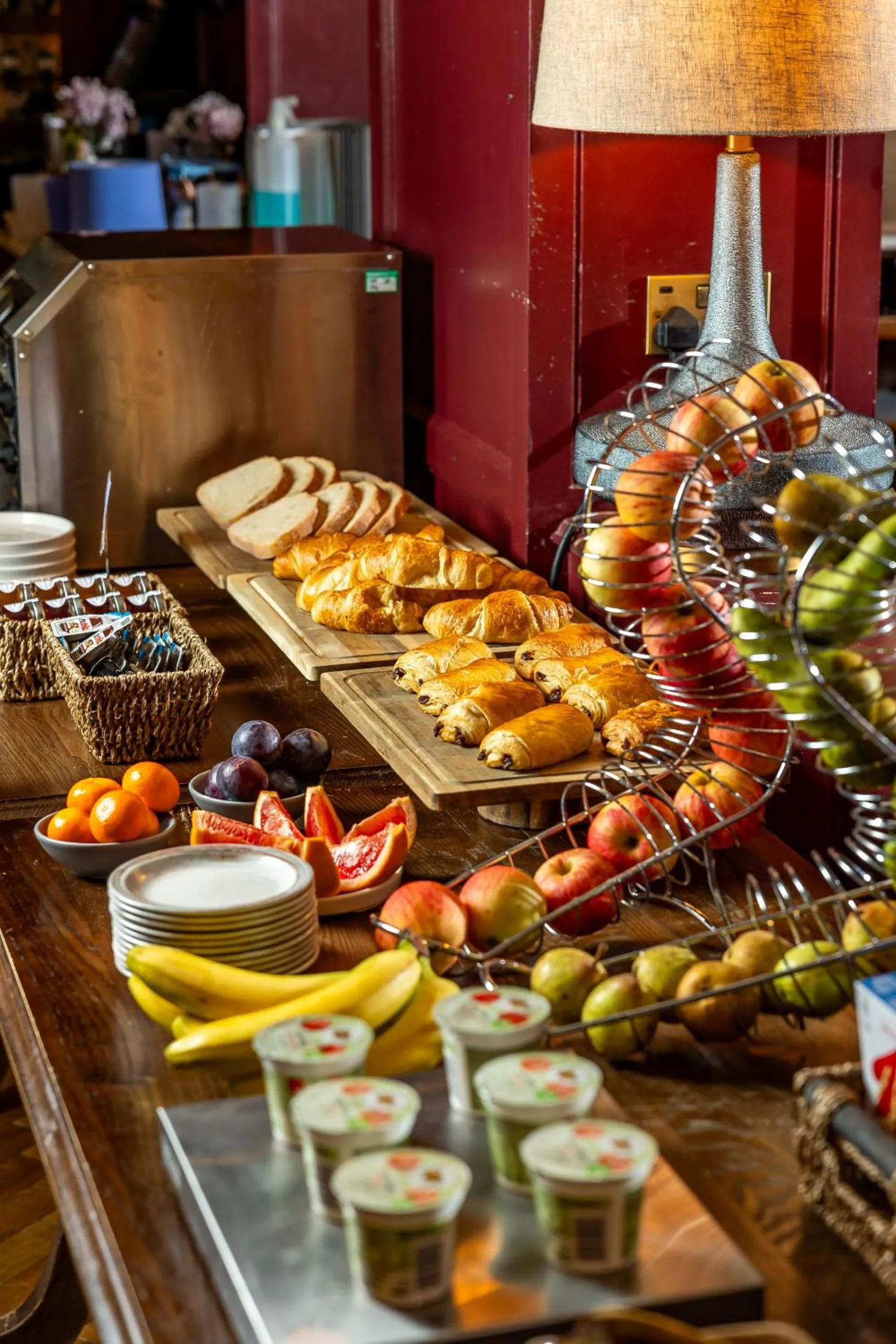 Breakfast in Salisbury Arms Hotel